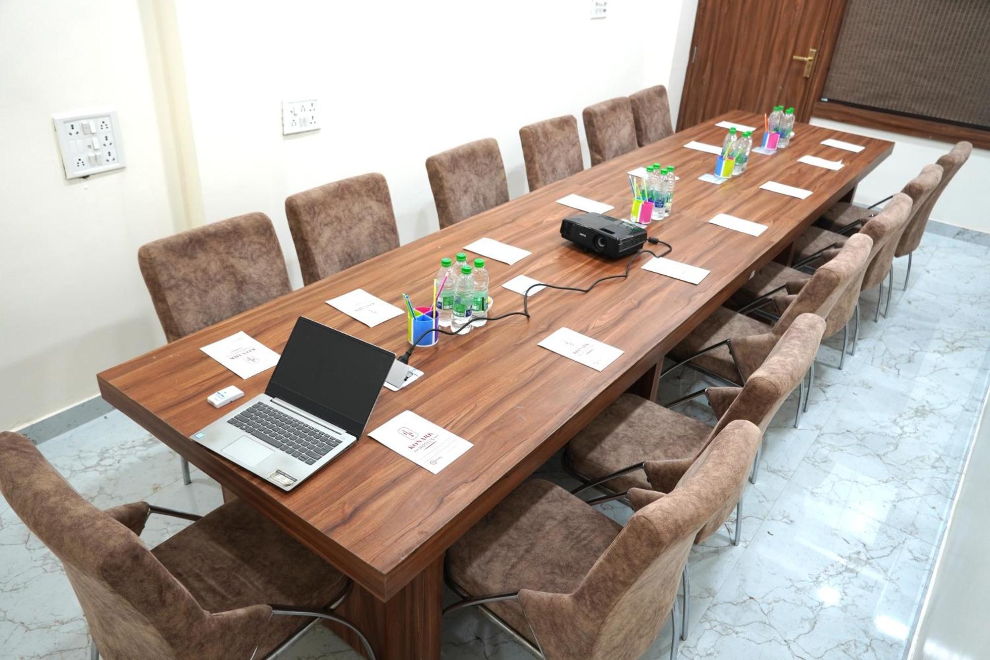 Hotel Konark - Vijay Nagar 3*