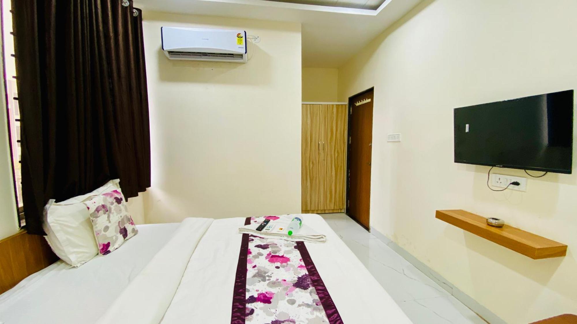 The Cressida Hotel Indore