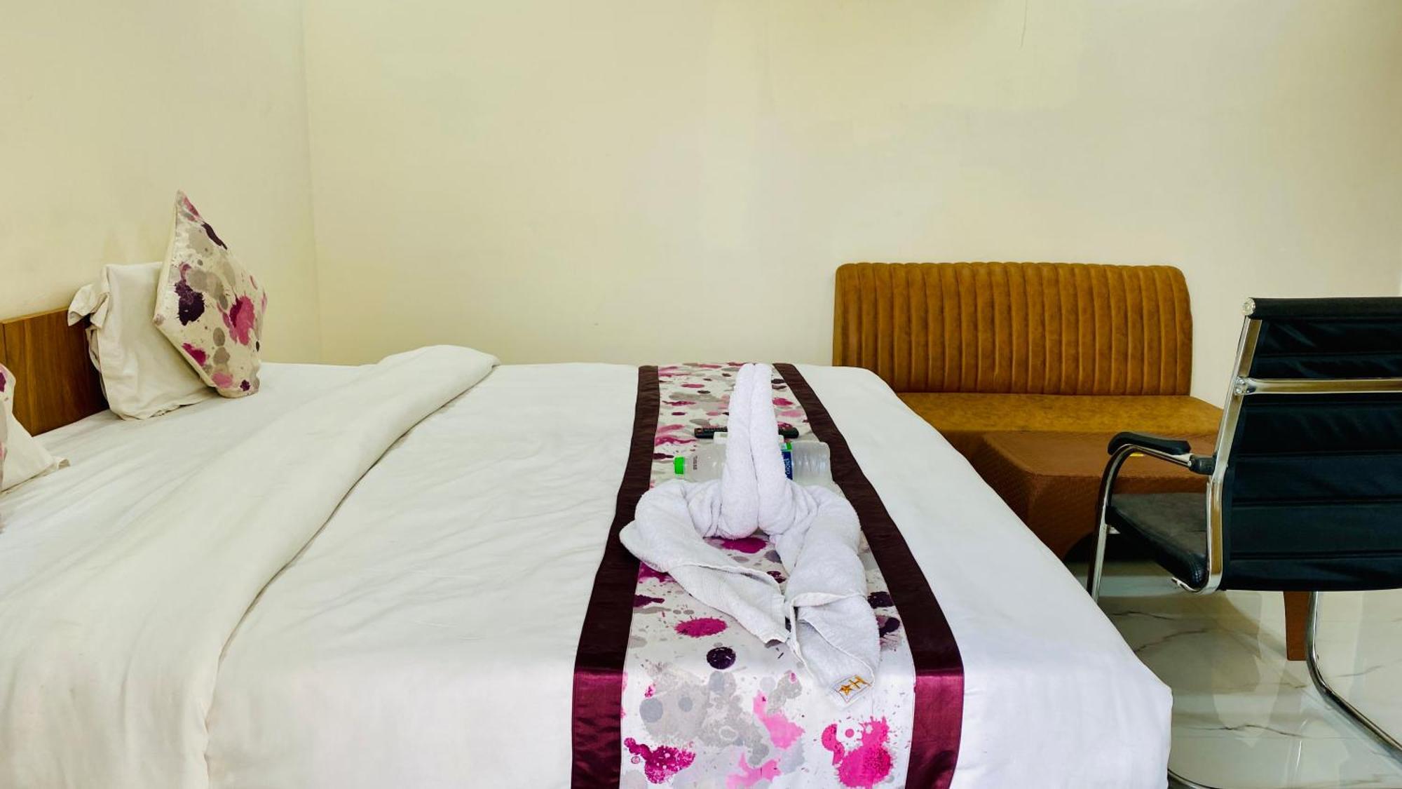 The Cressida 4* Indore