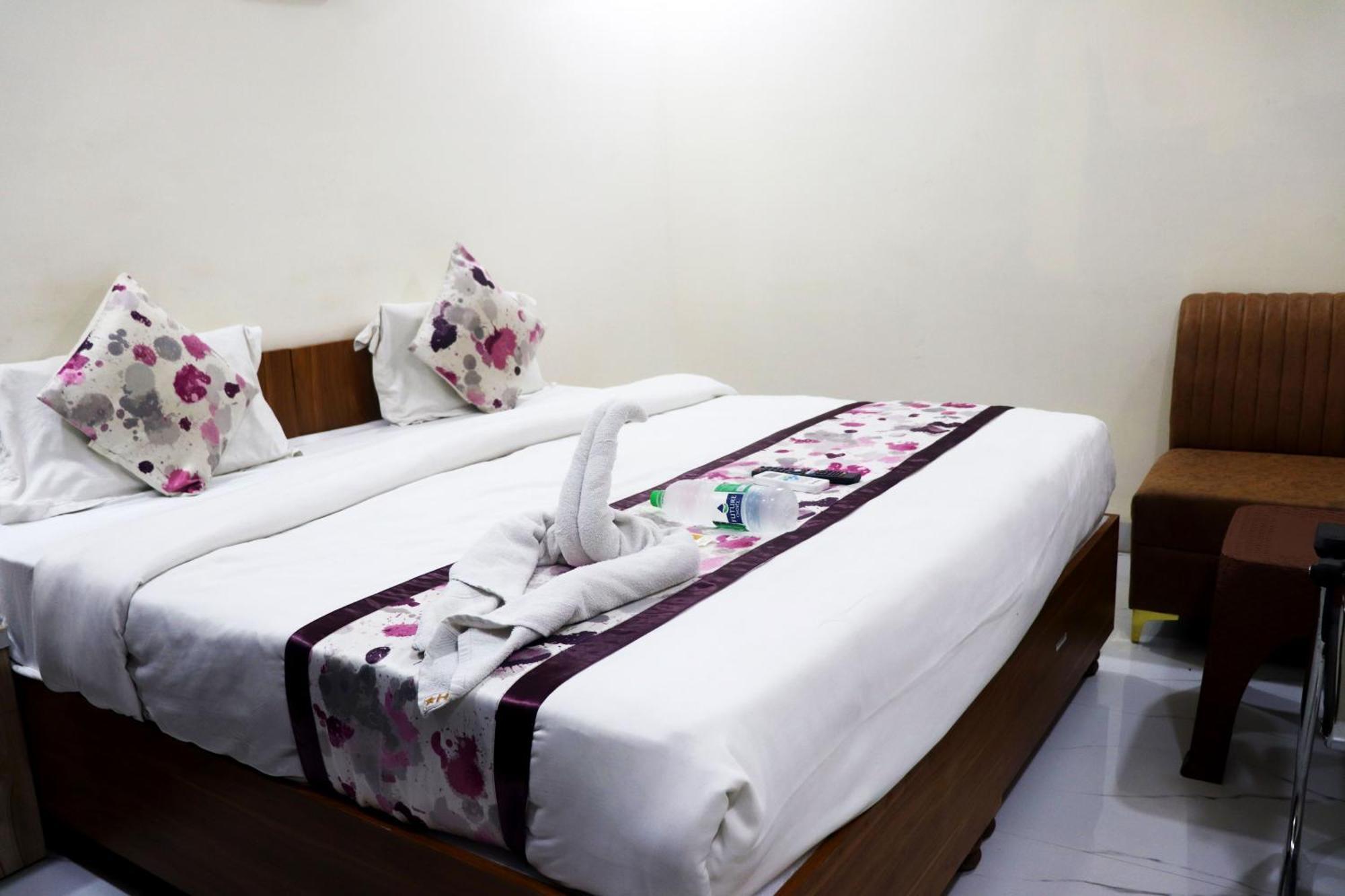 The Cressida Hotel Indore