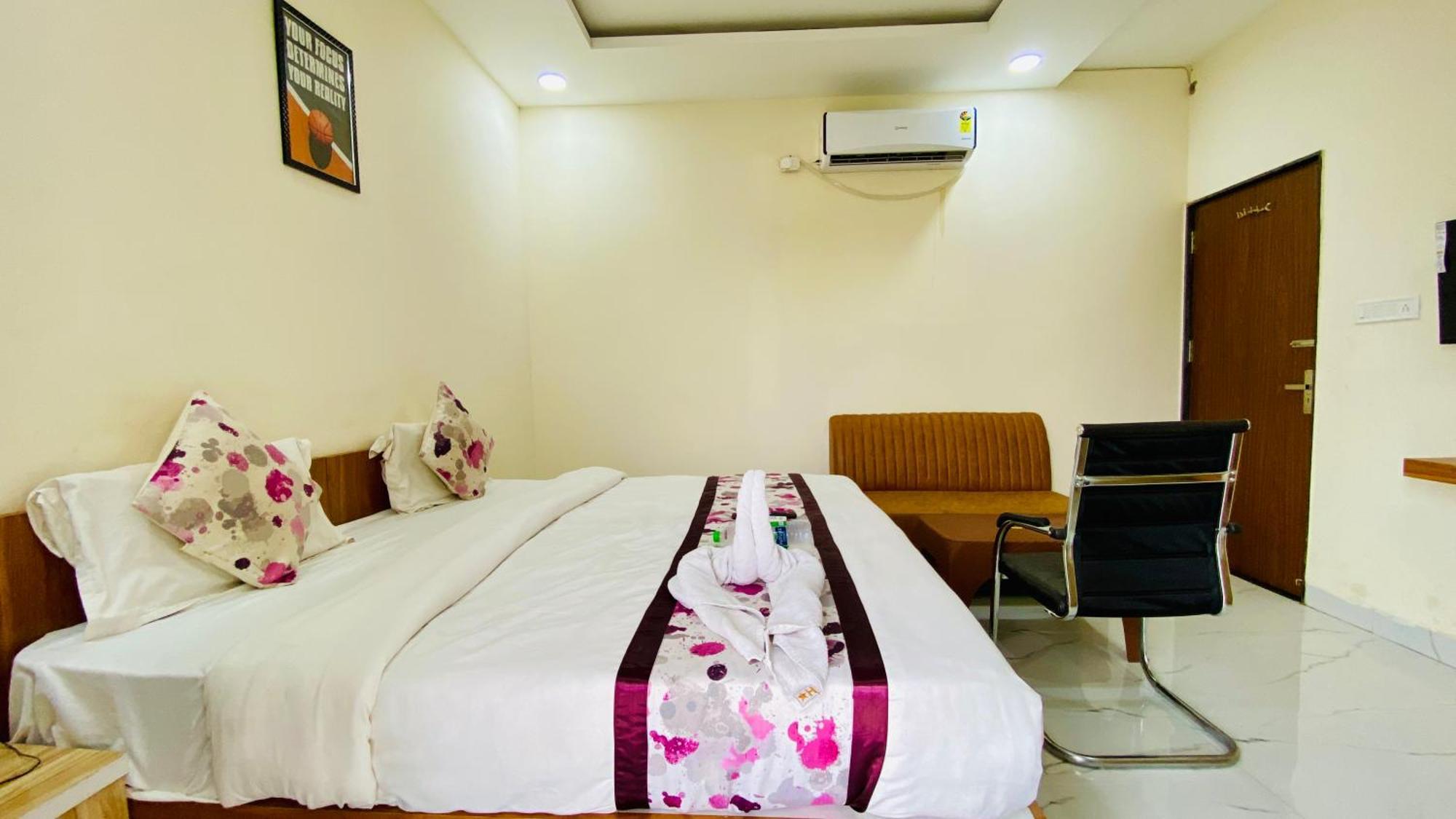 The Cressida Hotel Indore