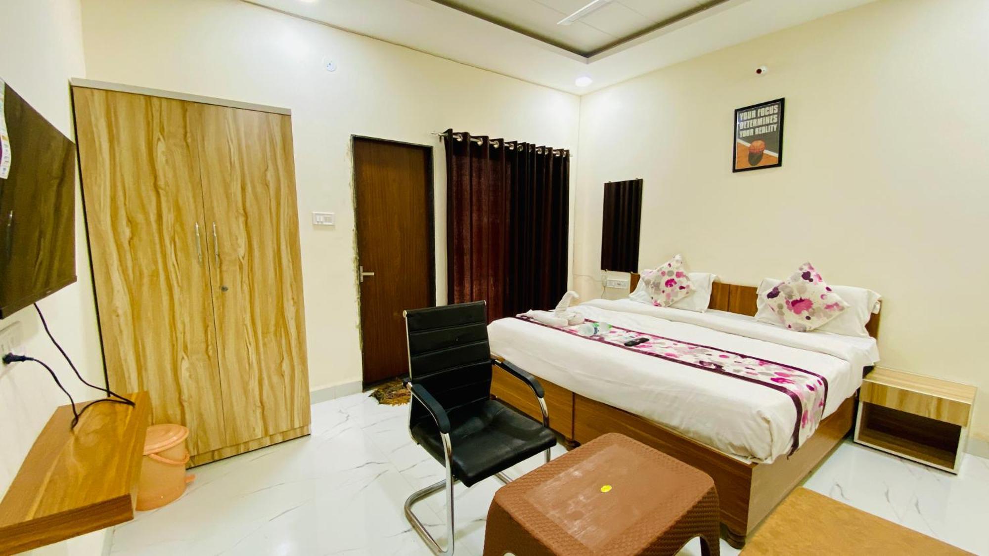The Cressida 4* Indore