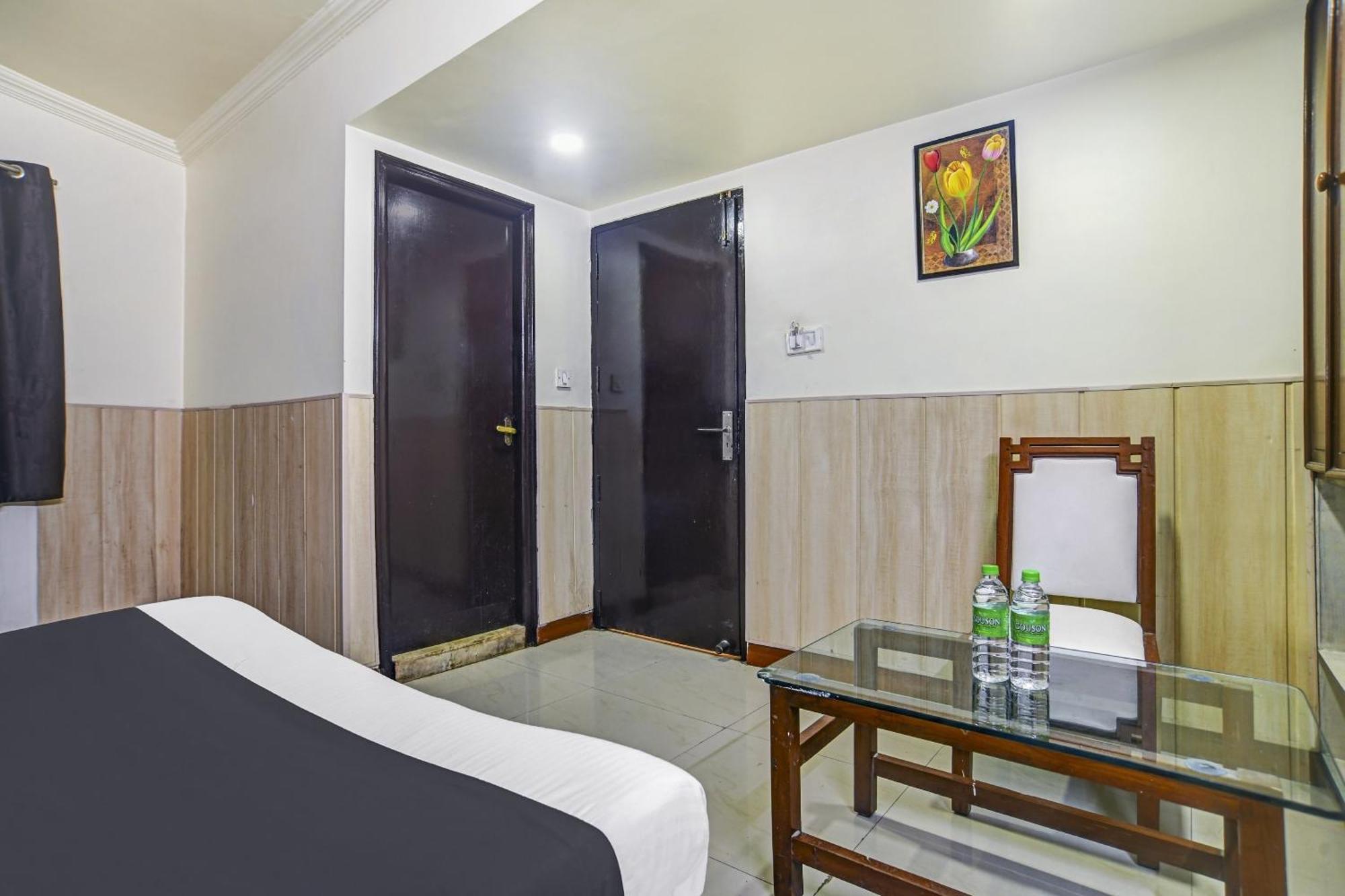 Hotel Townhouse Oak Utsav Residency Indore