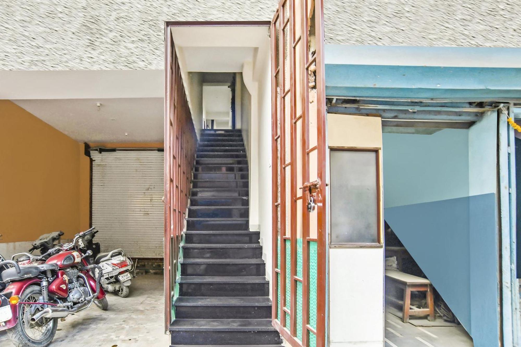 Collection O Verena 4* Indore