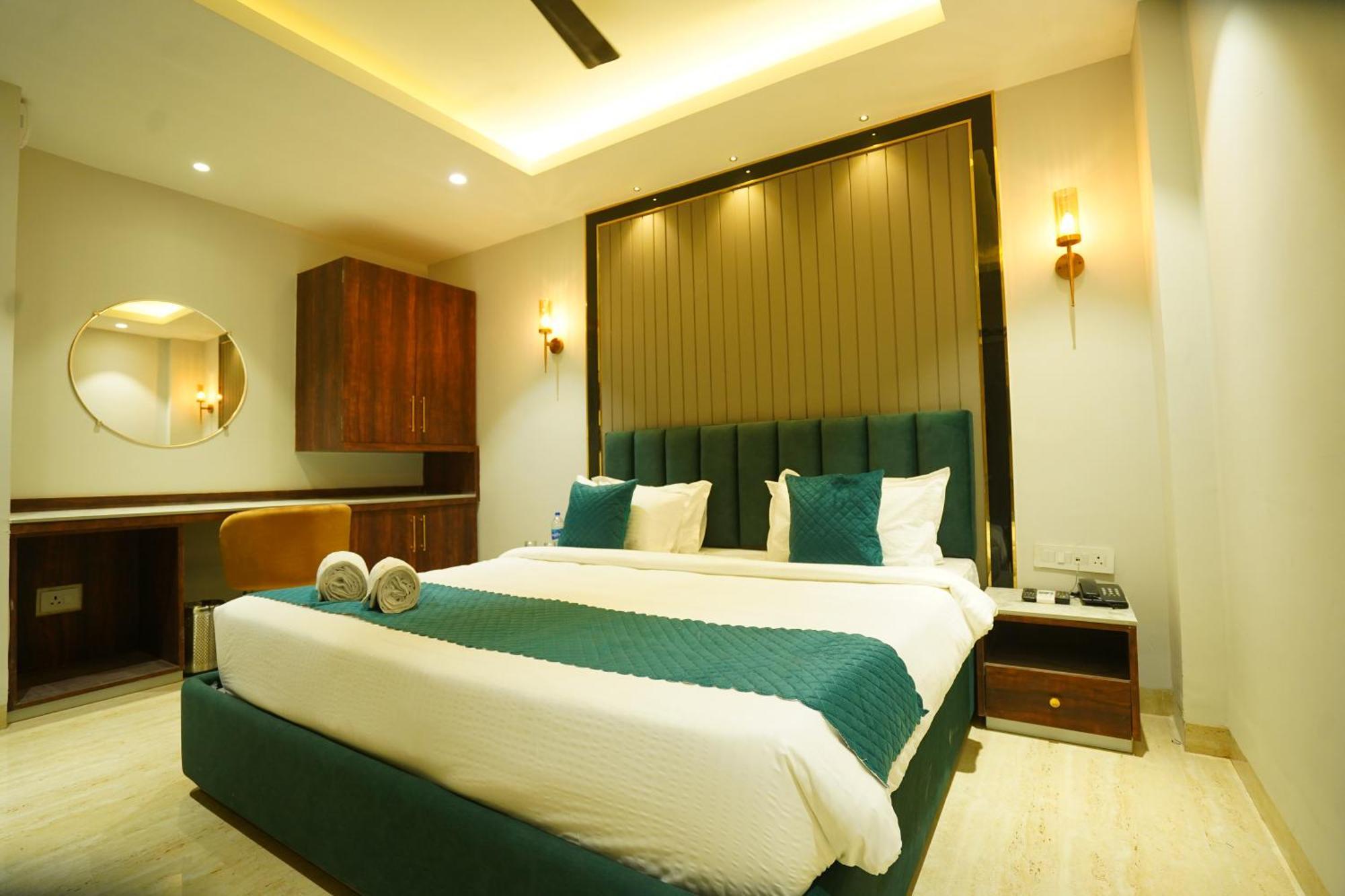 North Side 3* Indore