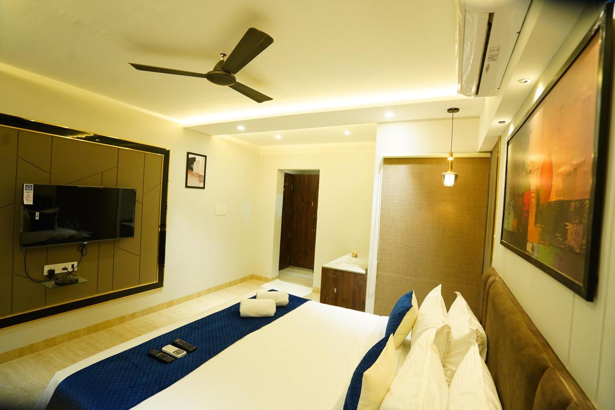 Hotel North Side 3*