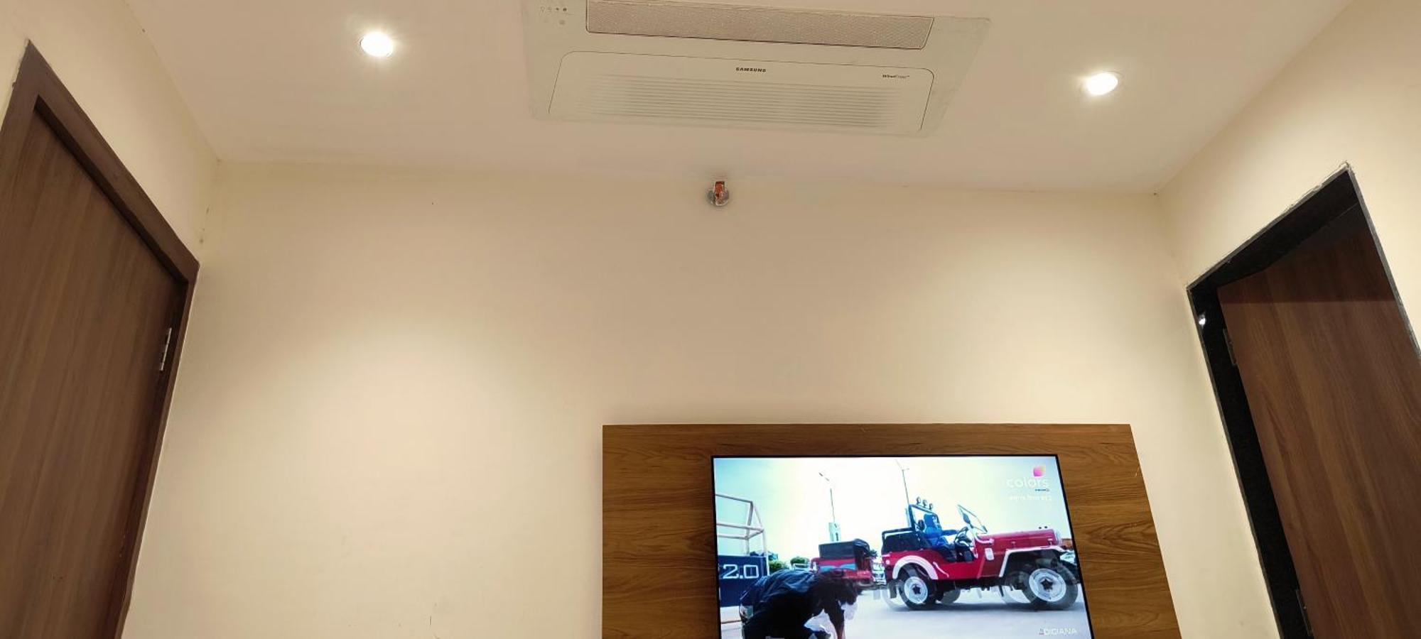 Yashraj 2* Indore