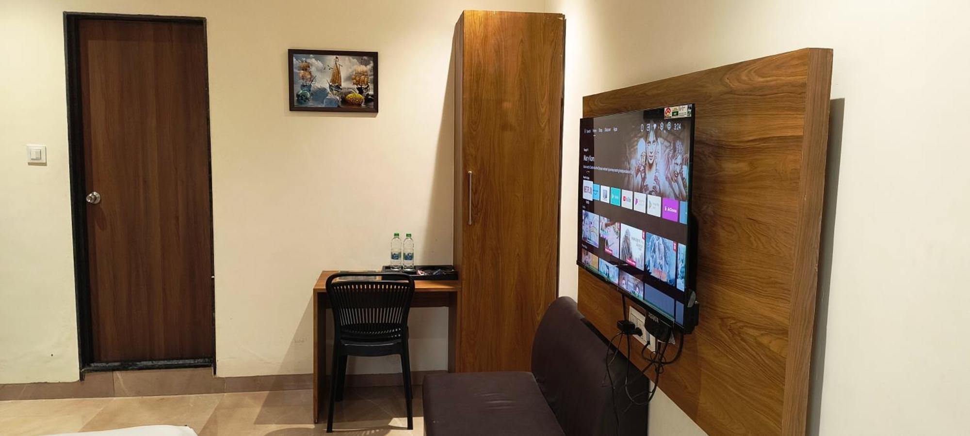 Hotel Yashraj