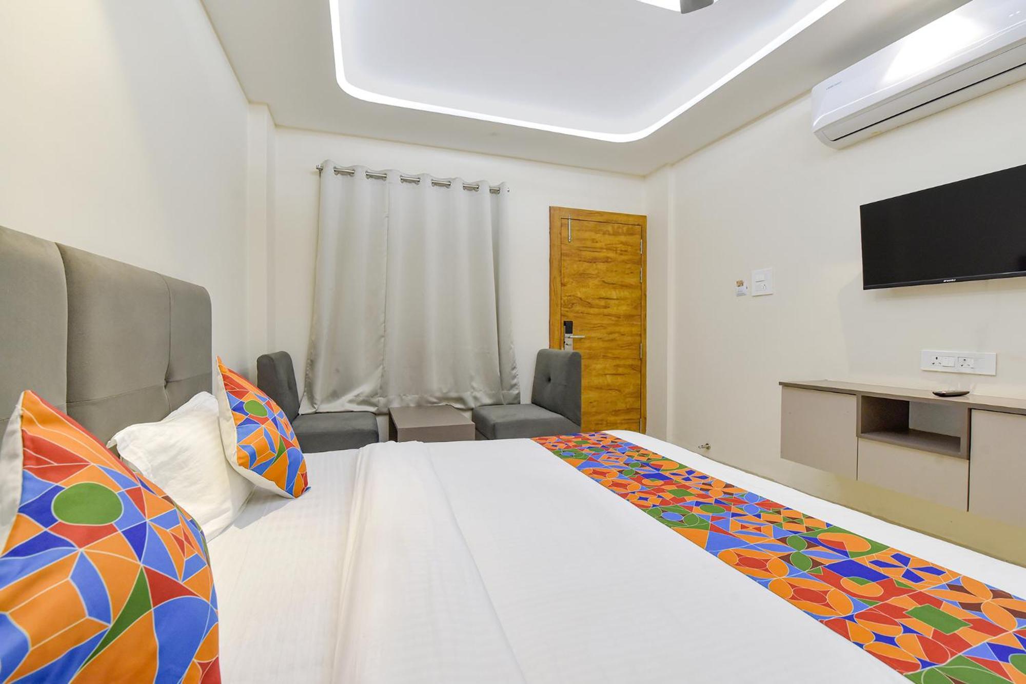 Hotel Fabhotel Synergy Indore