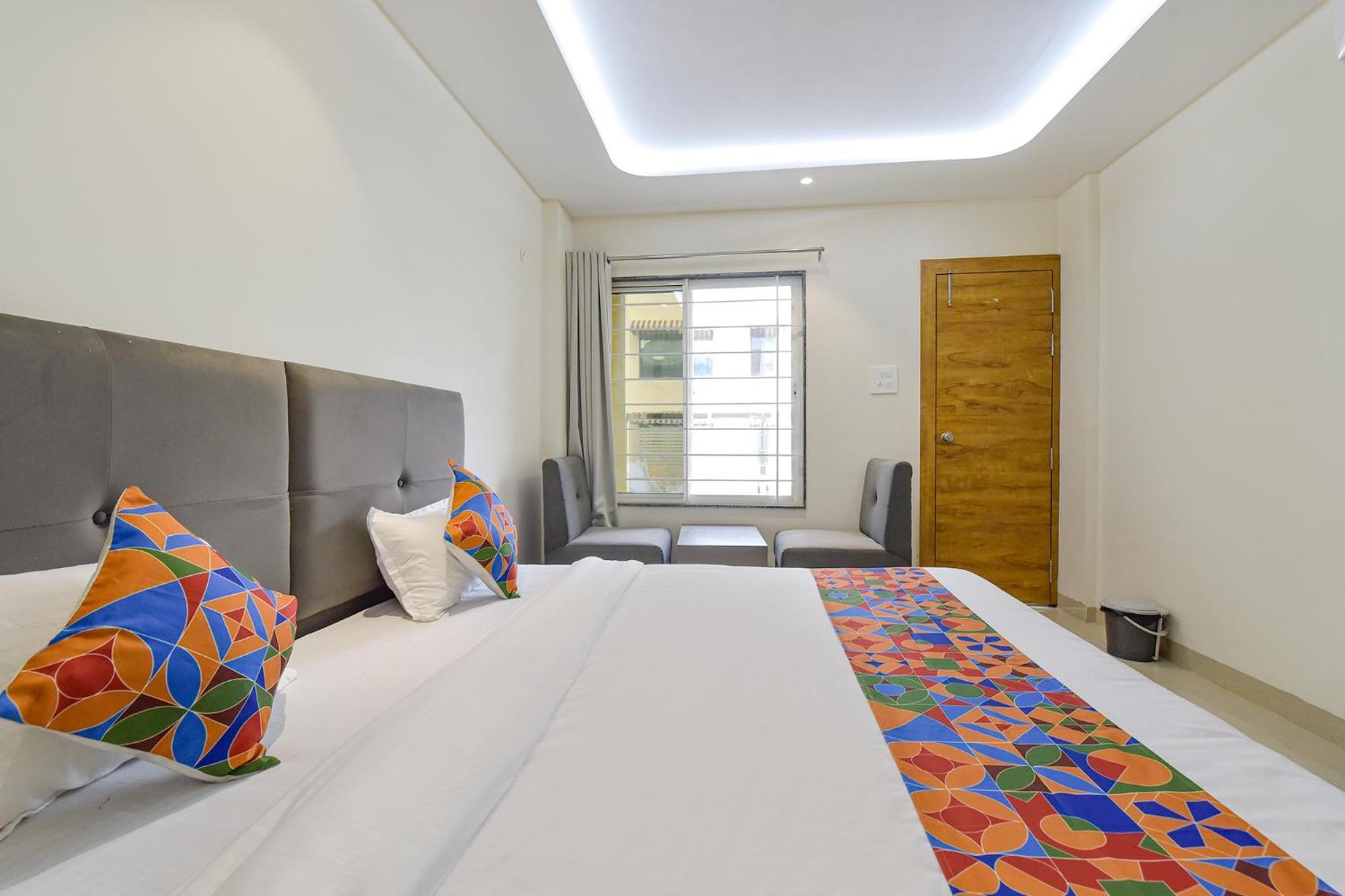 Hotel Fabhotel Synergy *