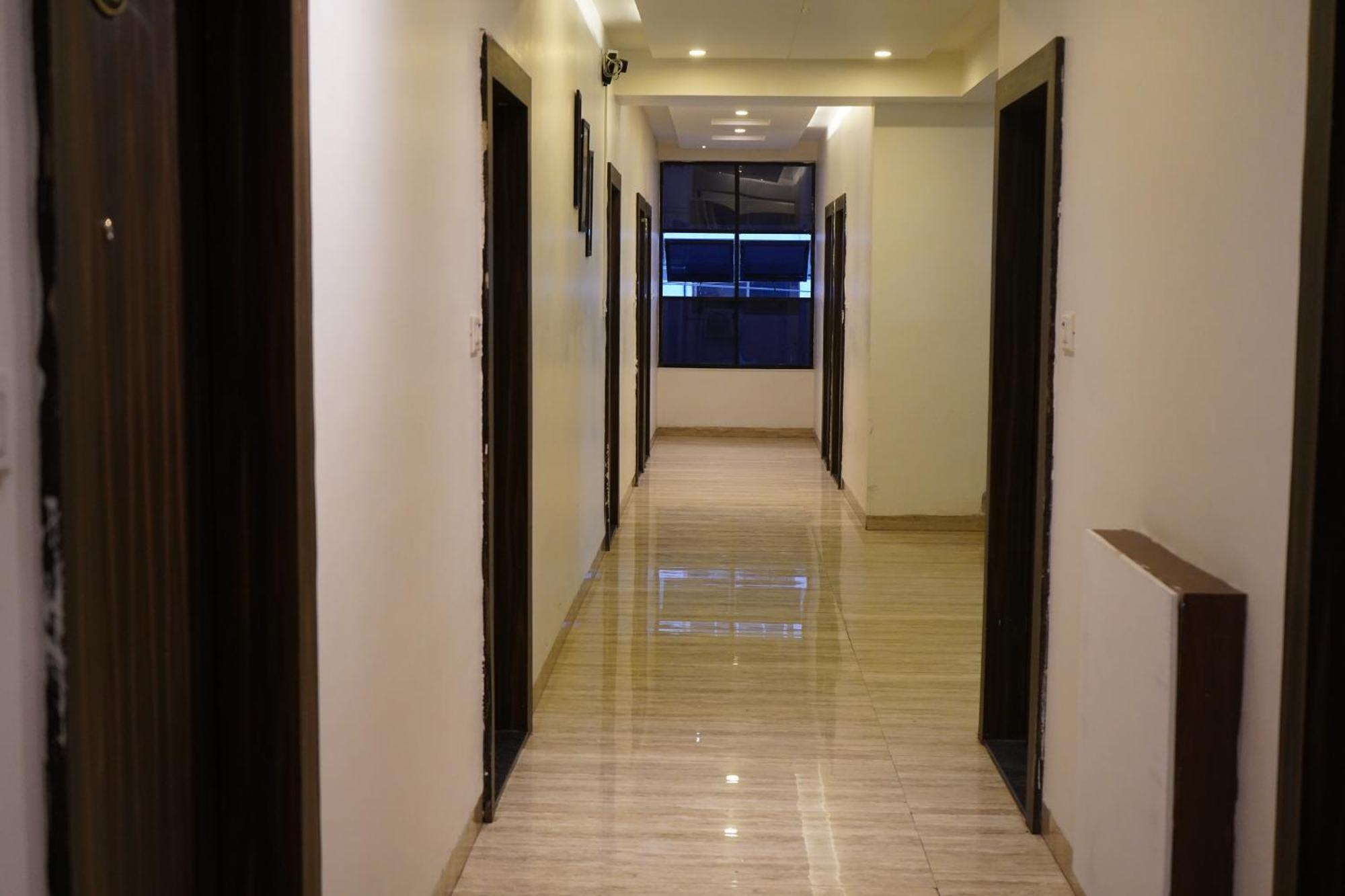 Shubhshree Hotel