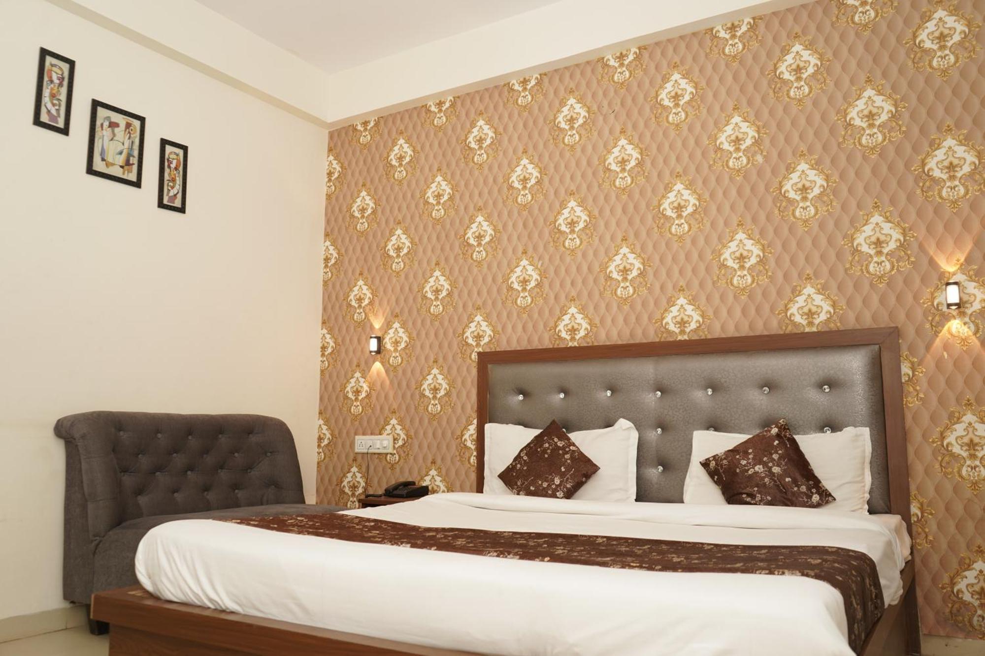 Shubhshree Hotel Indore