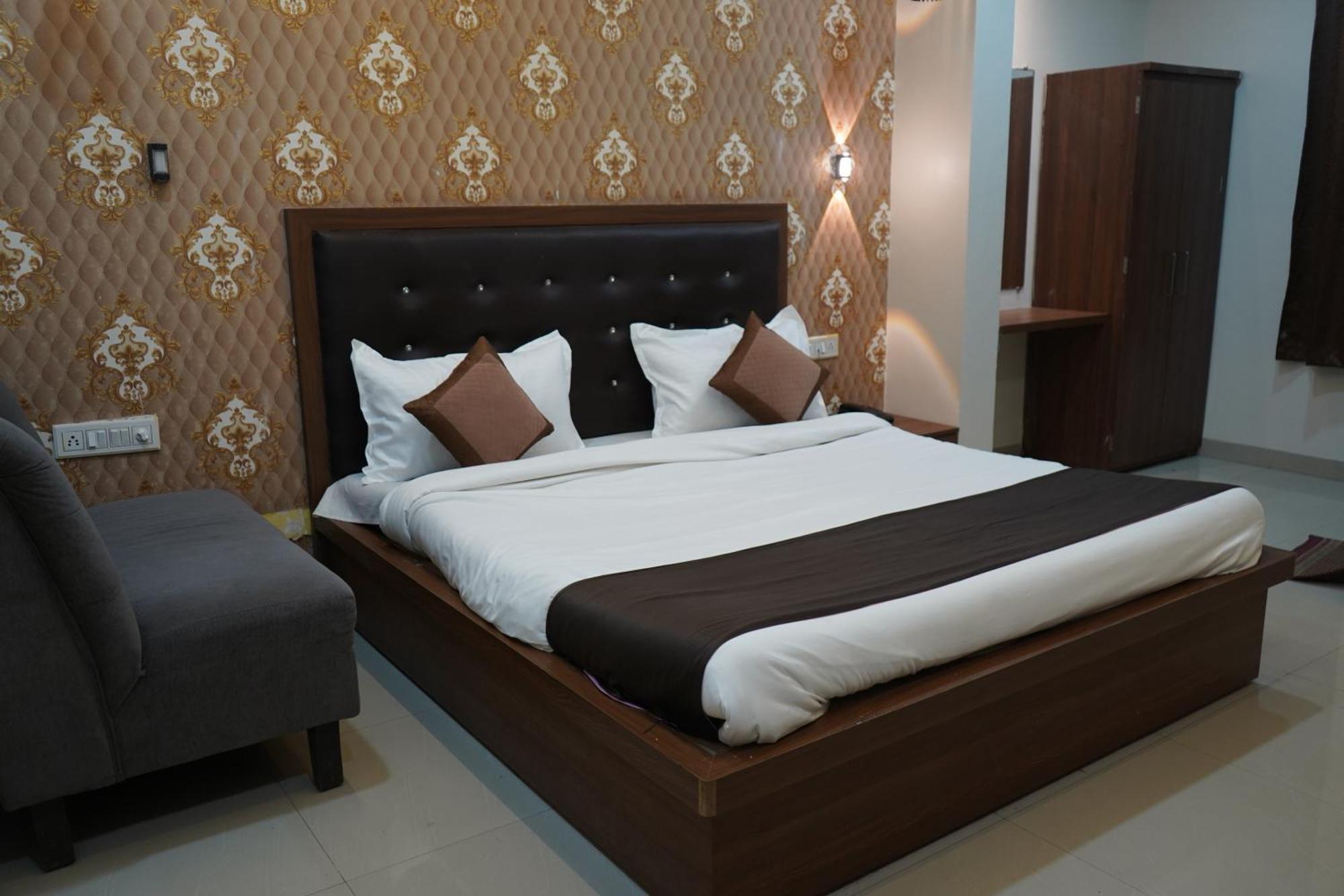 Hotel Shubhshree Indore