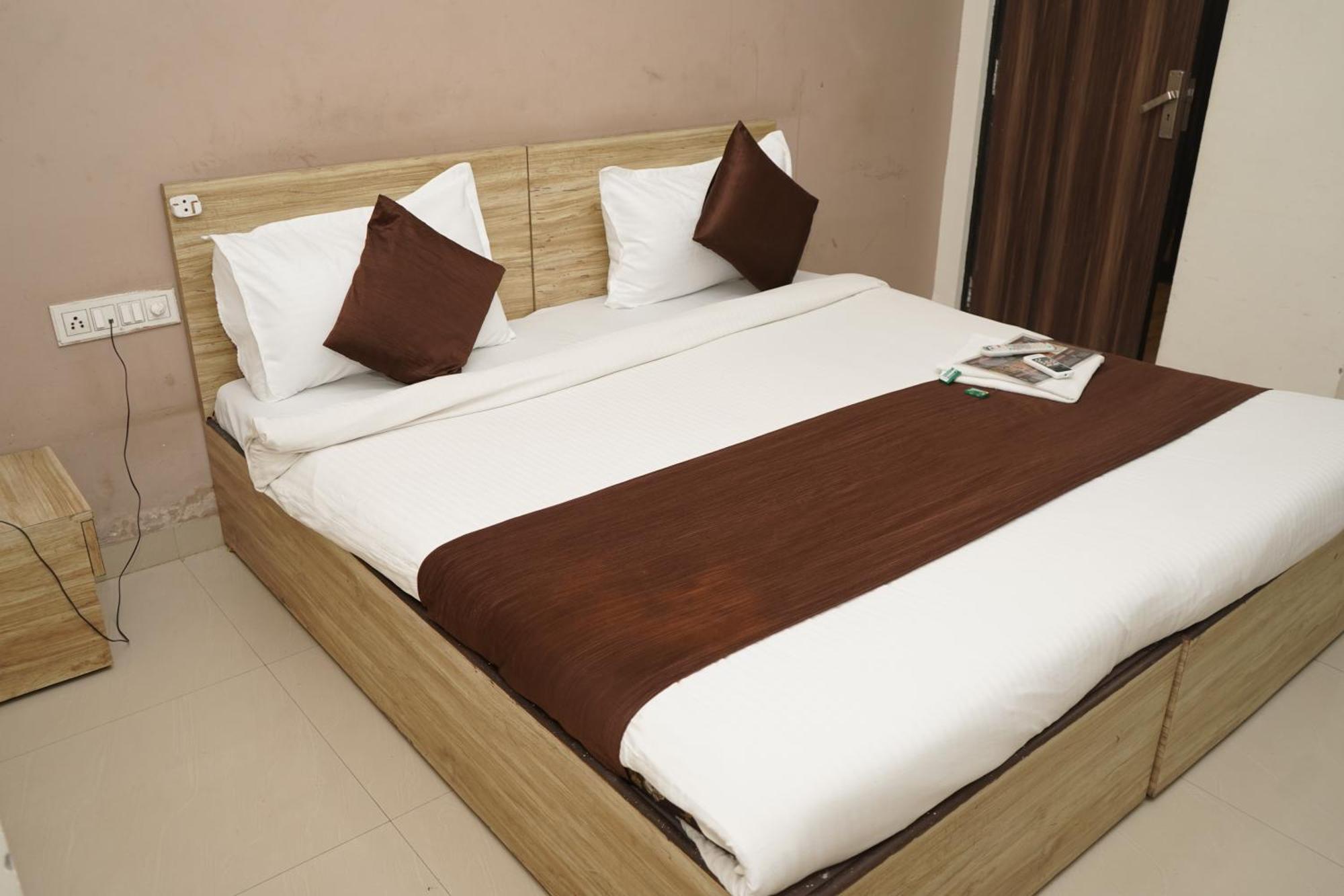 Shubhshree Hotel