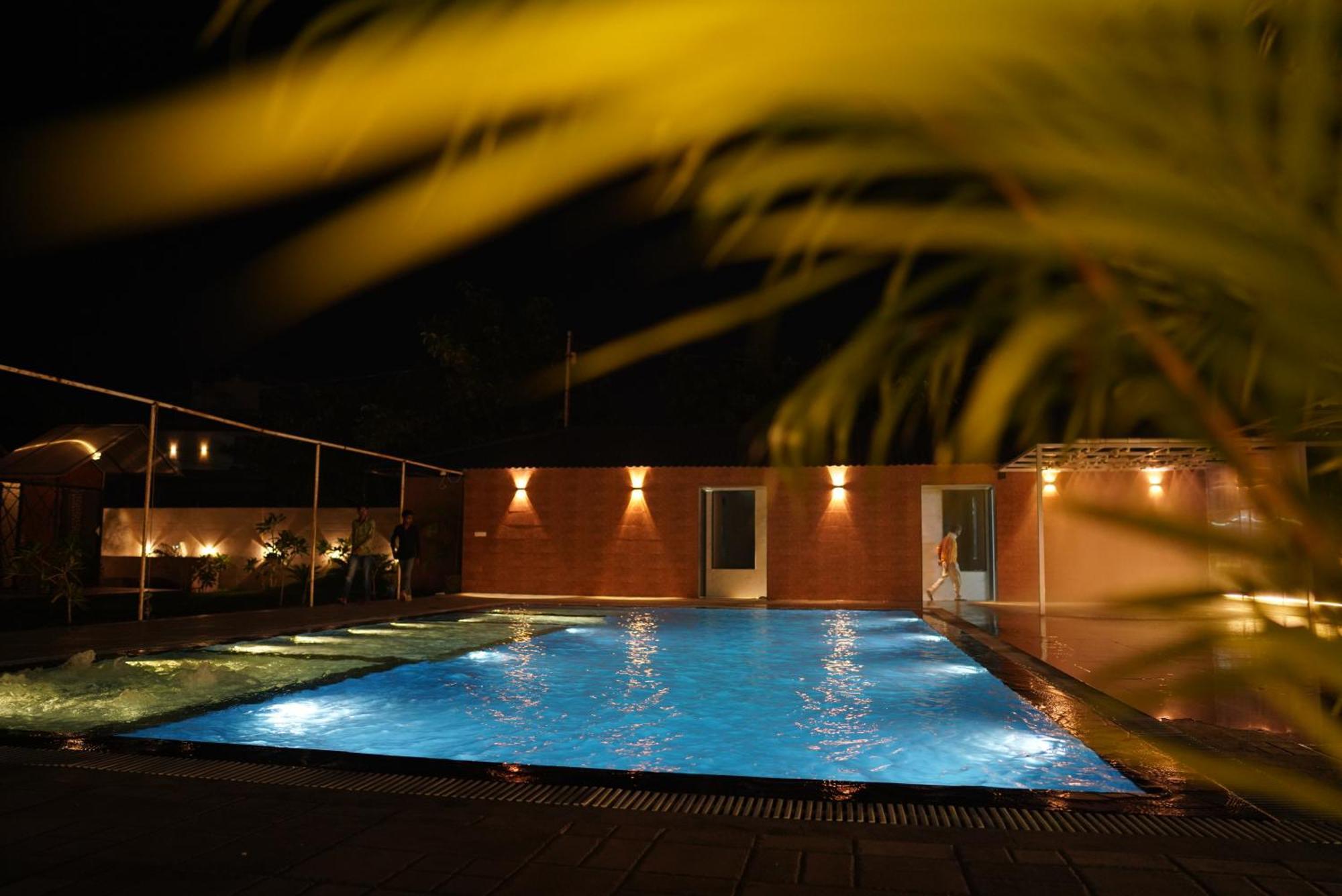 Great Escape Club Resort