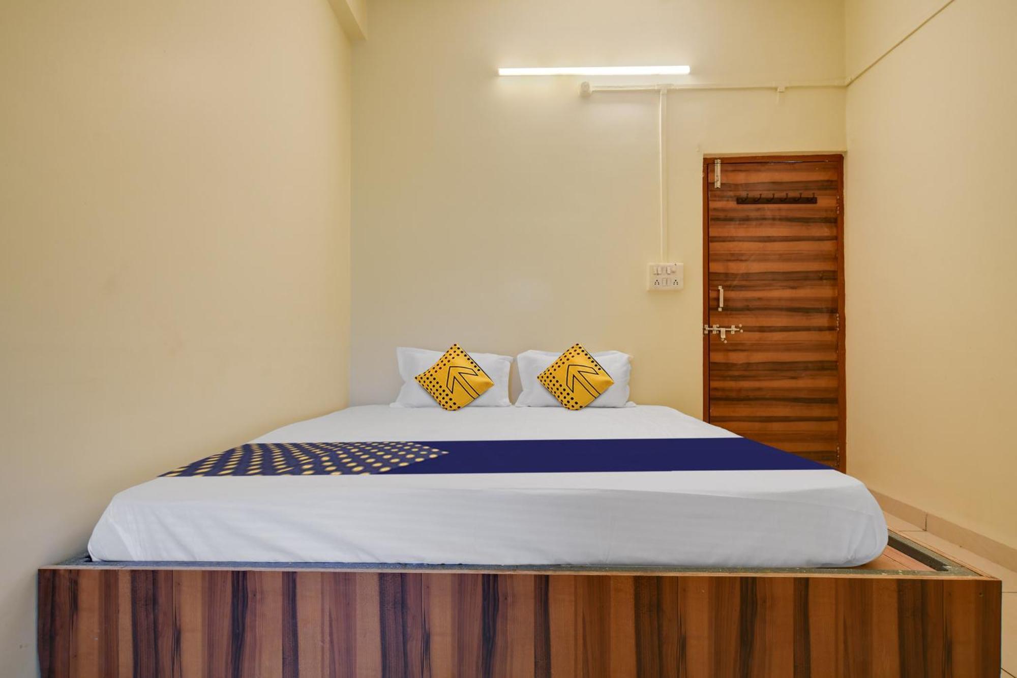 O Shivaj Hotel