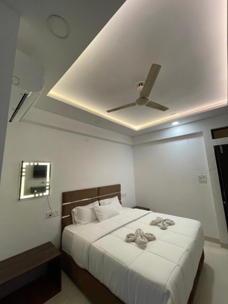 Kiwi Vijaynagar Scheme 78 3*