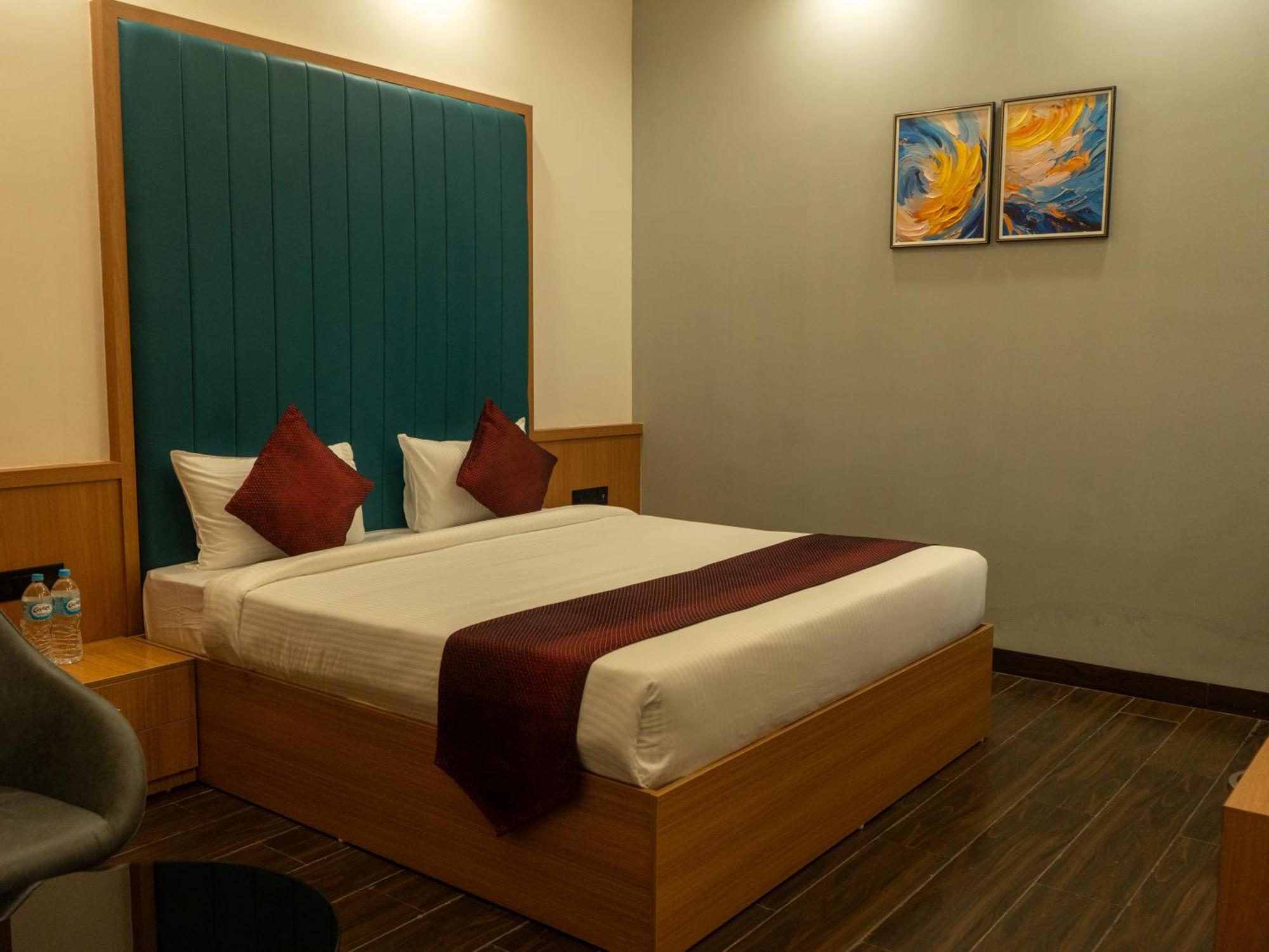 Hotel Alba Inn, Indore