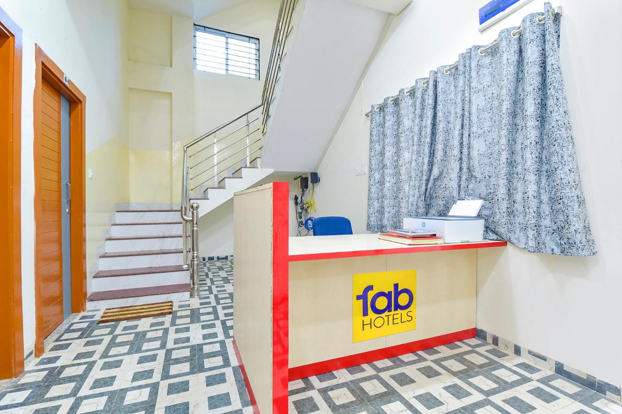 Fabhotel Grand Embassy