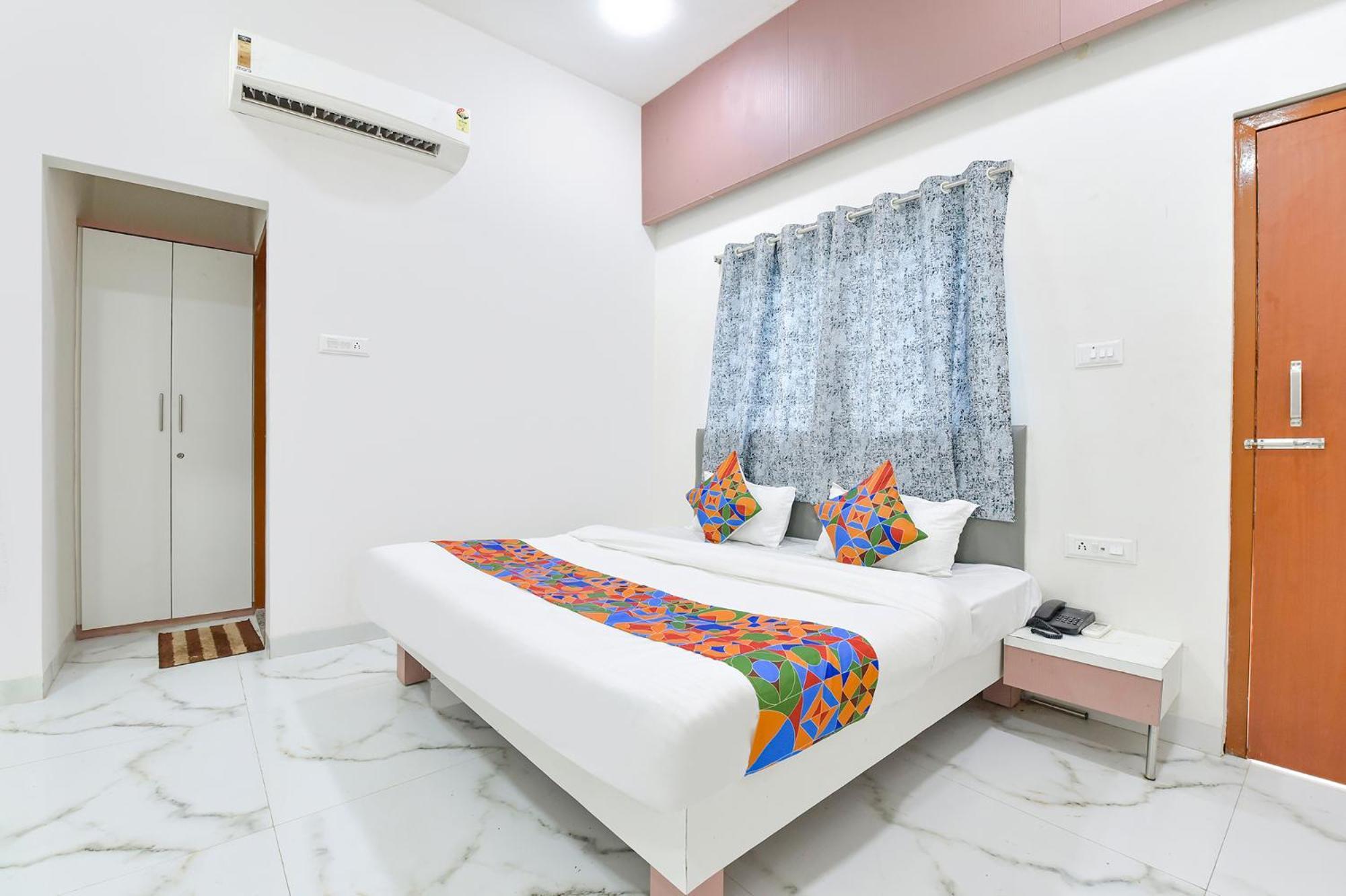 Fabhotel Grand Embassy Hotel