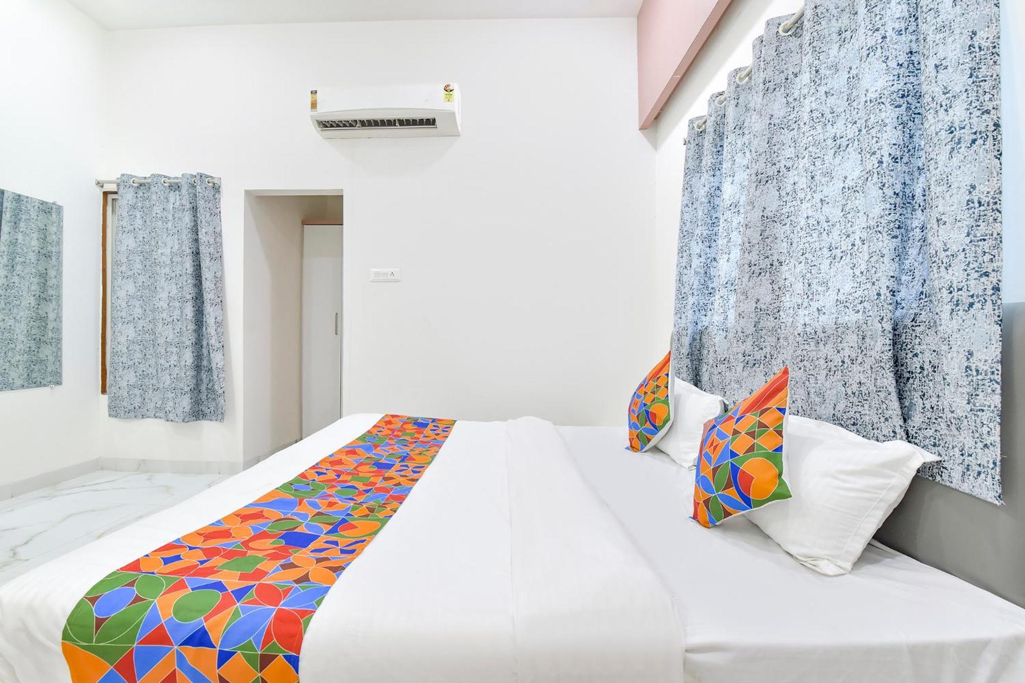 Fabhotel Grand Embassy Hotel