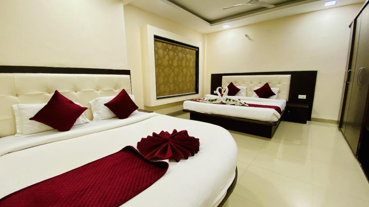 The Richi Rich And Hotel Indore