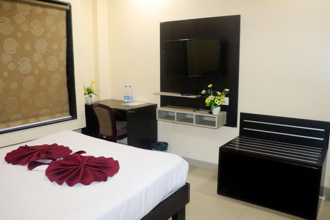 Hotel The Richi Rich And Indore