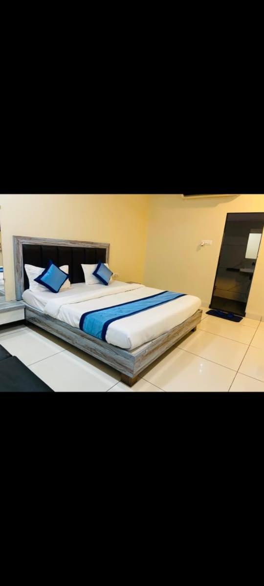 Parthika Palace Hotel