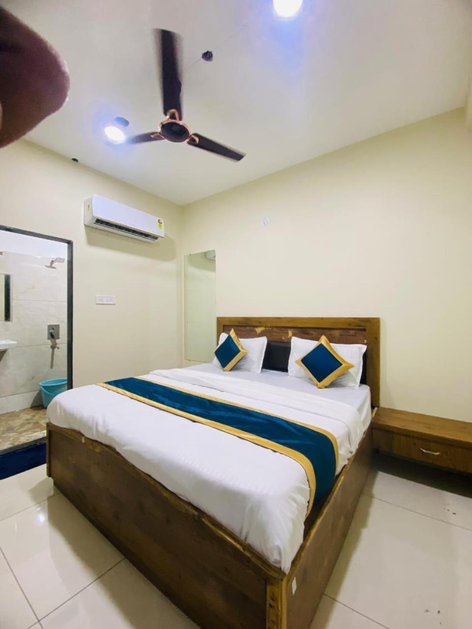 Parthika Palace Hotel Indore