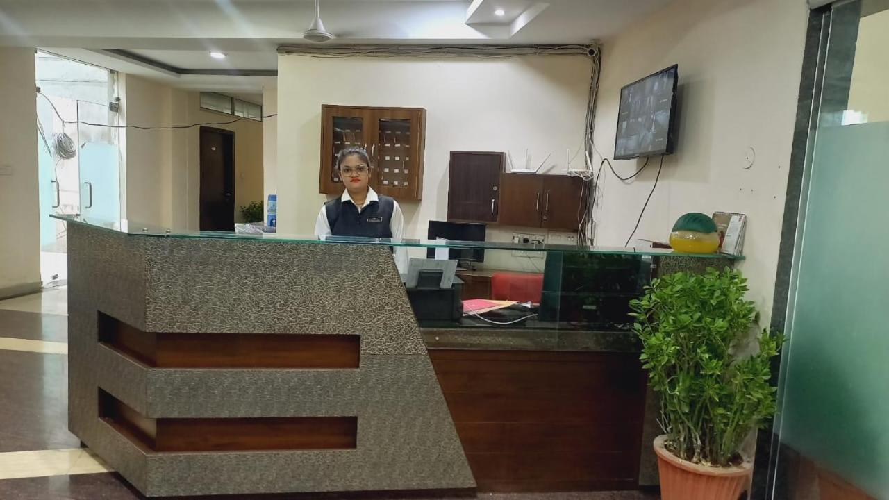 The Richi Rich And 4* Indore