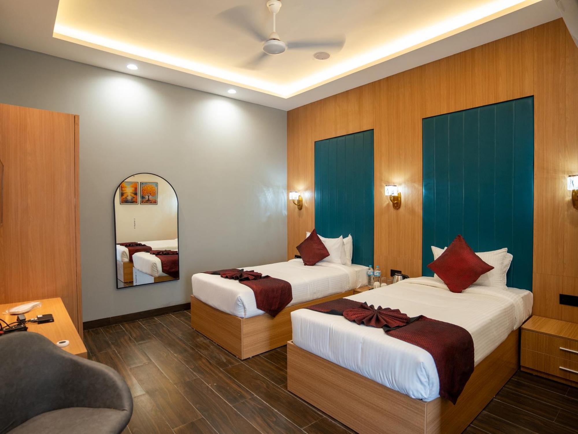 Hotel Alba Inn, Indore