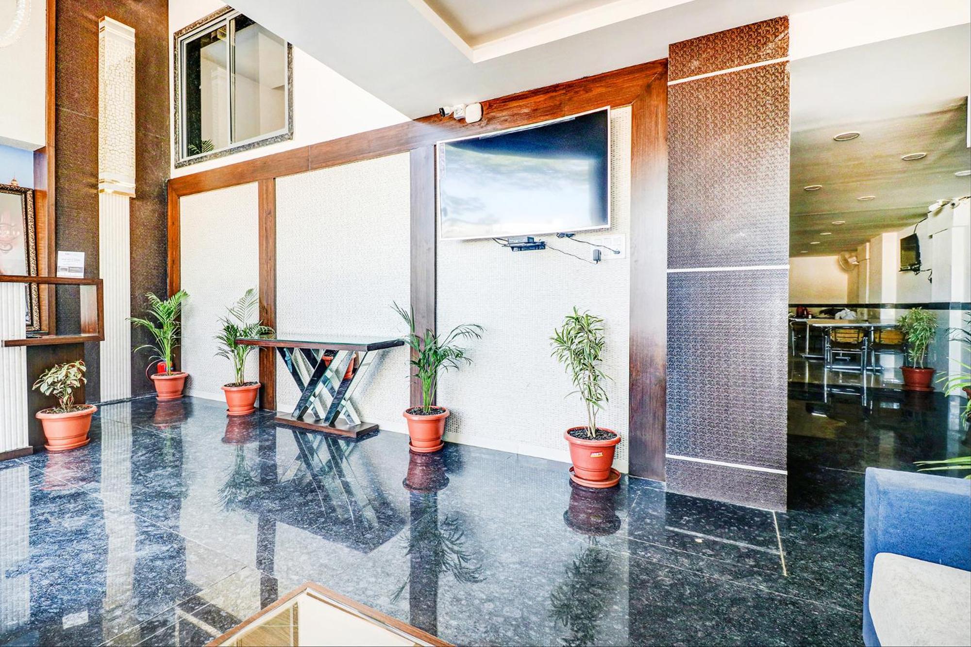 Fabhotel Meera Palace Indore
