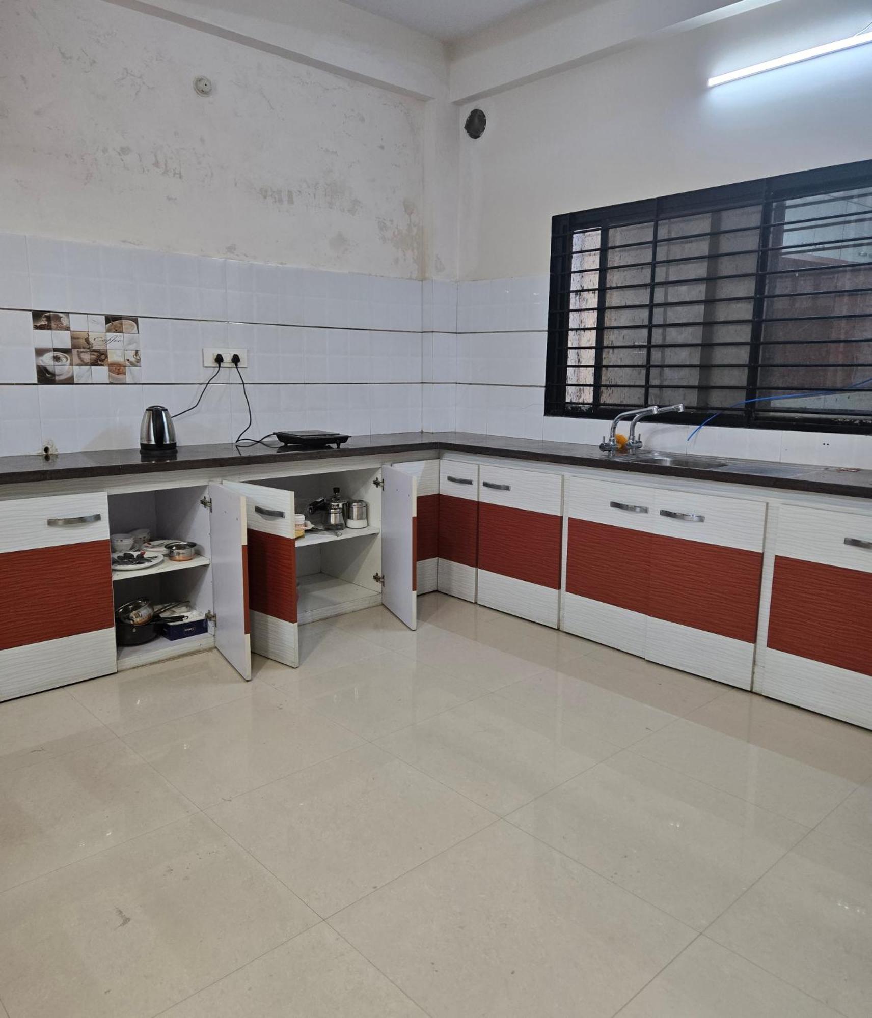 Satyabhama Homestay-pearl-luxury Two Bhk * Indore