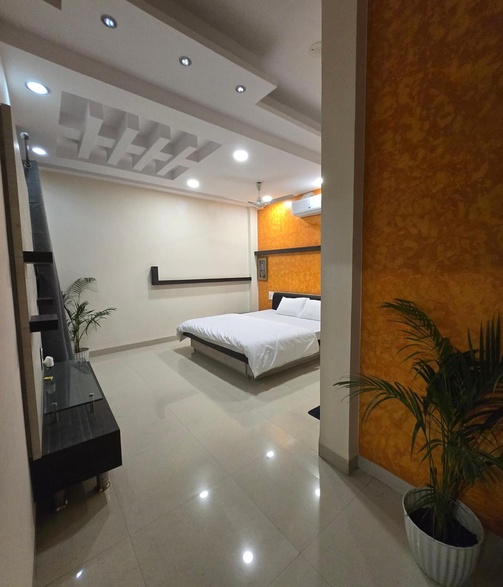 Satyabhama Homestay-pearl-luxury Two Bhk * Indore