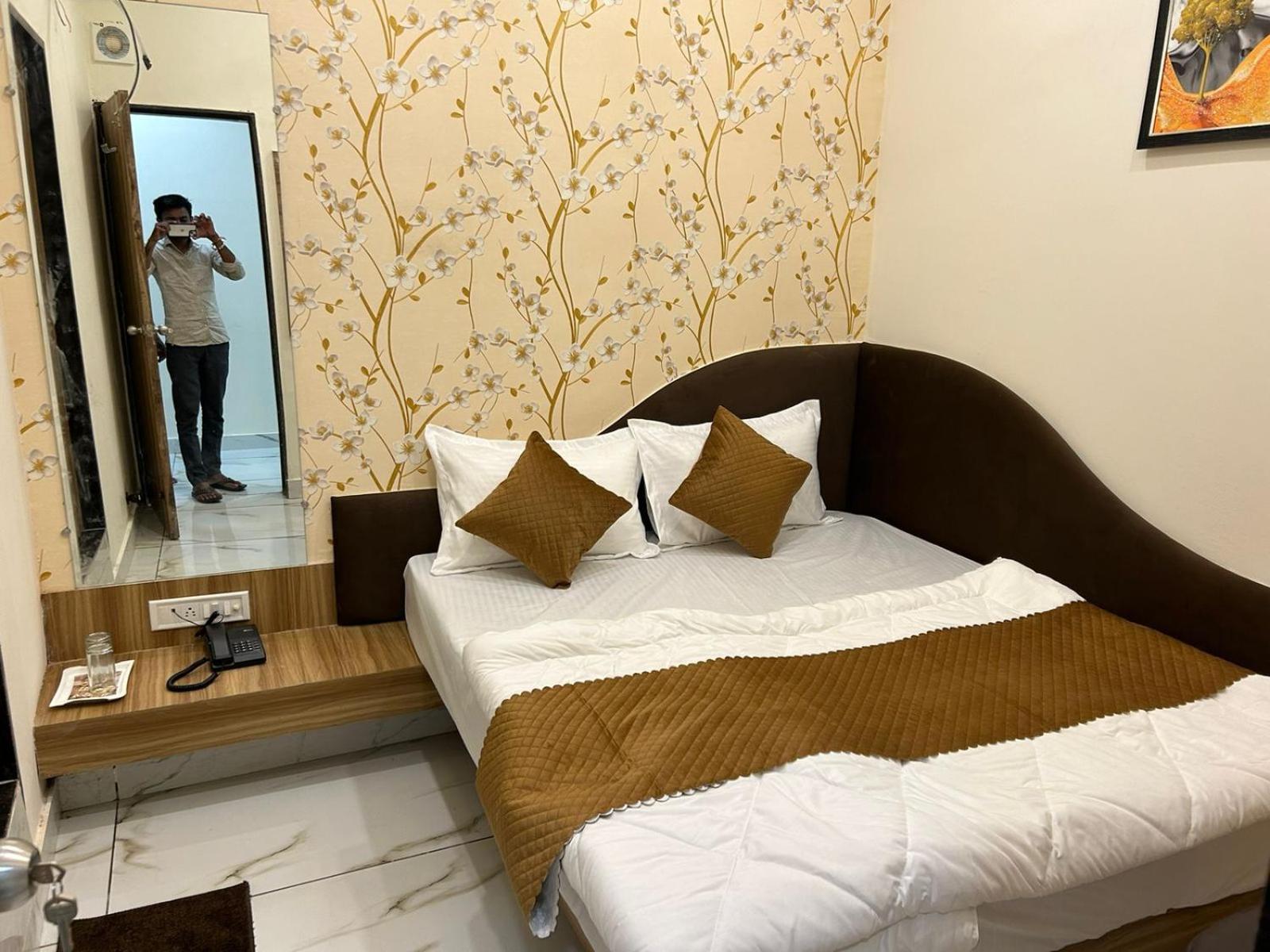 Shivay Hotel 3*