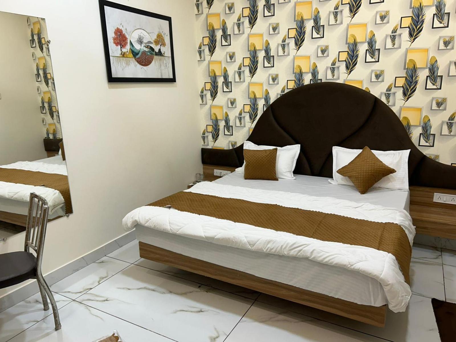 Shivay Hotel Indore