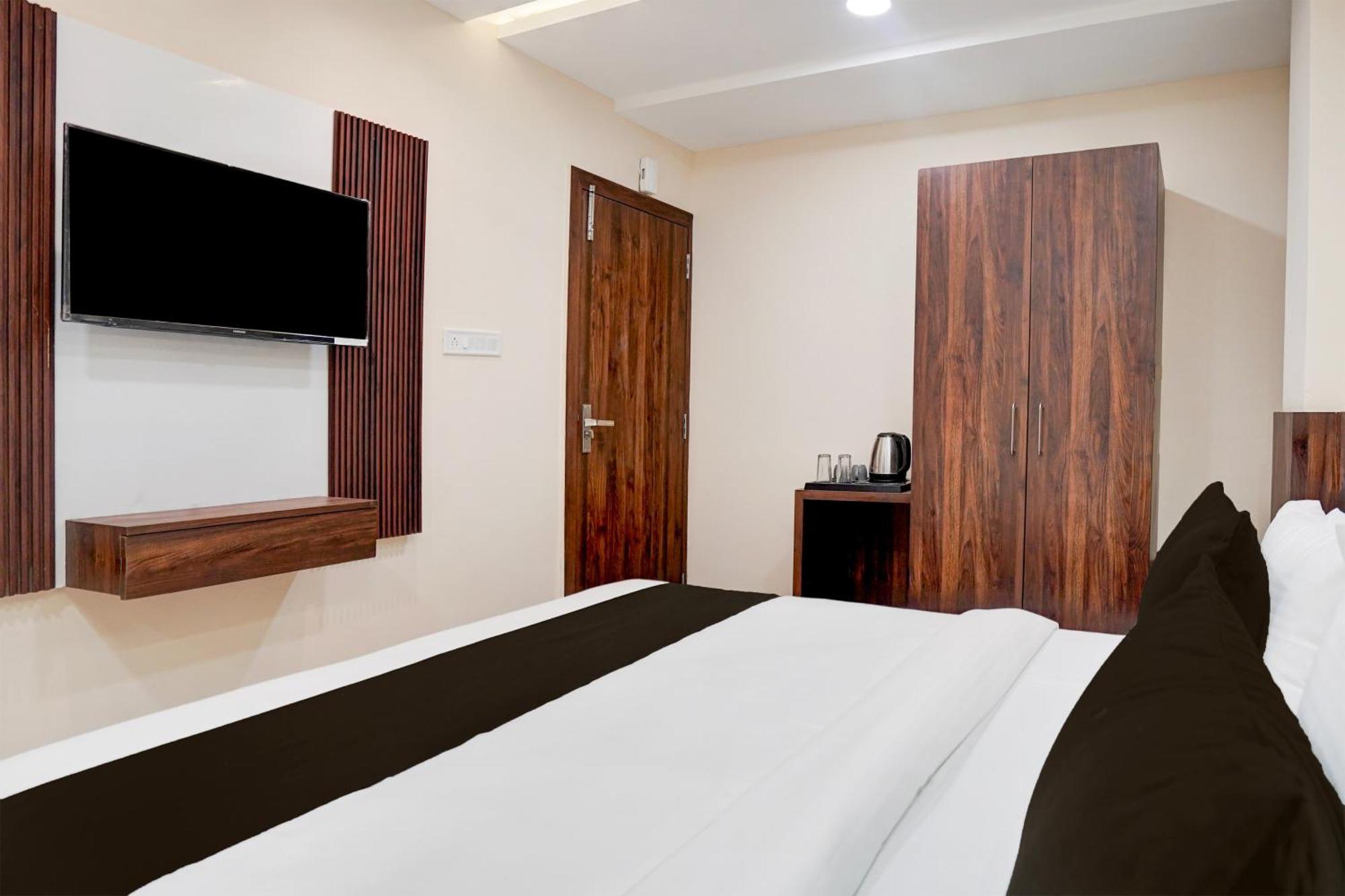 Hotel O Lakshya