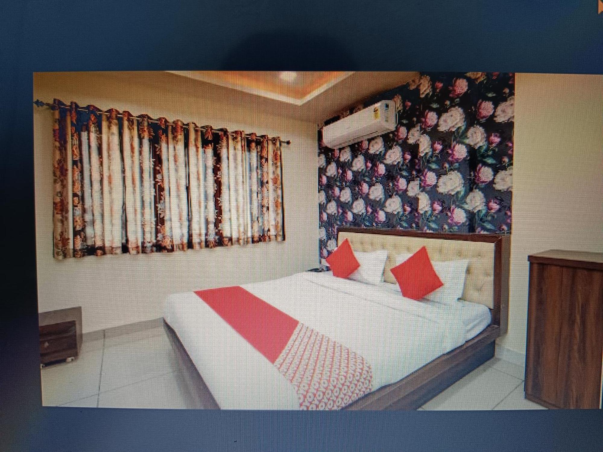 Wood-n-stay * Indore