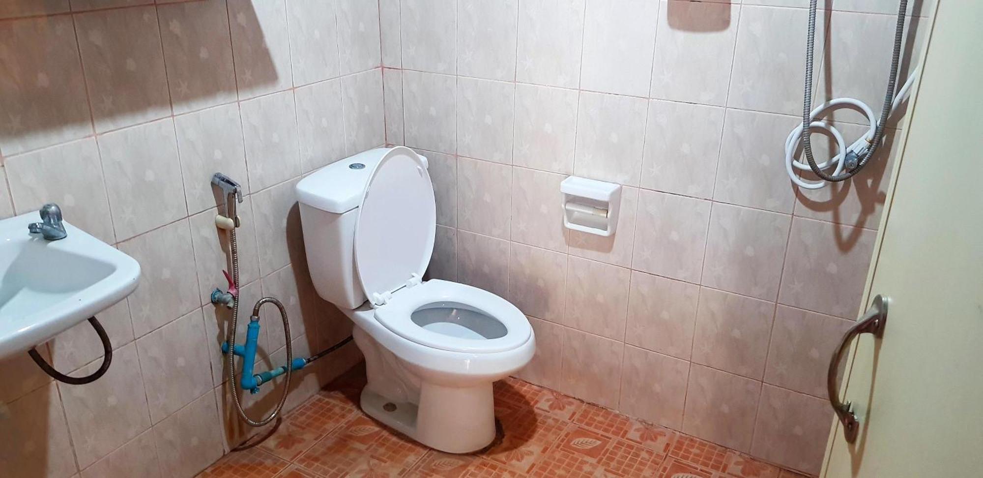 Hotel Wood-n-stay Indore