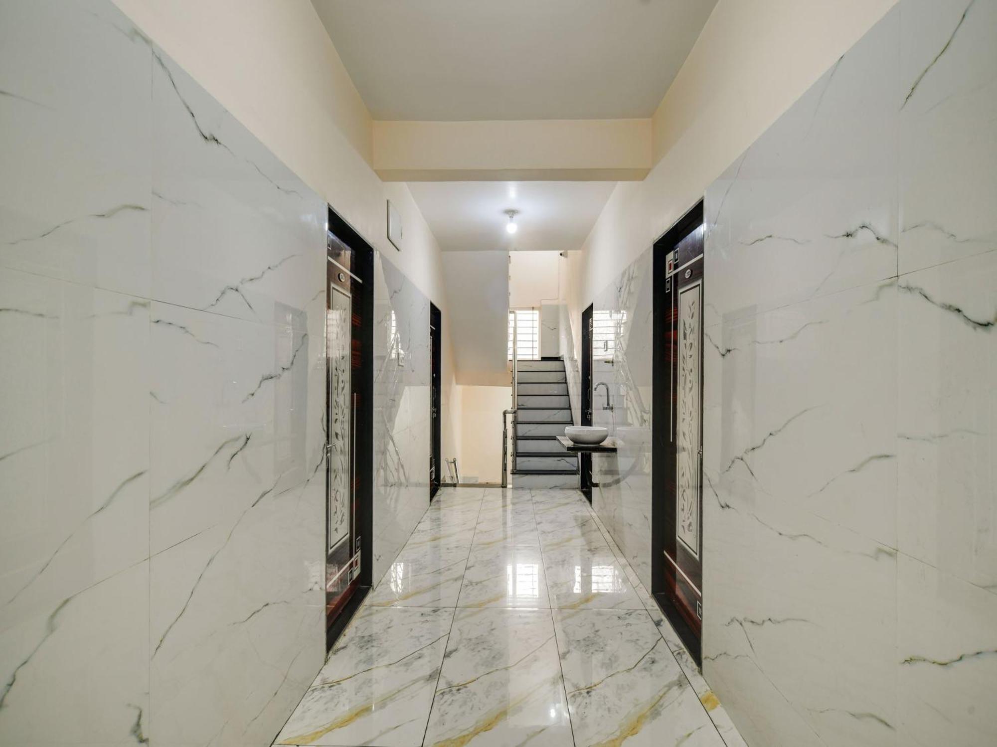 Hotel O Shree Radhey