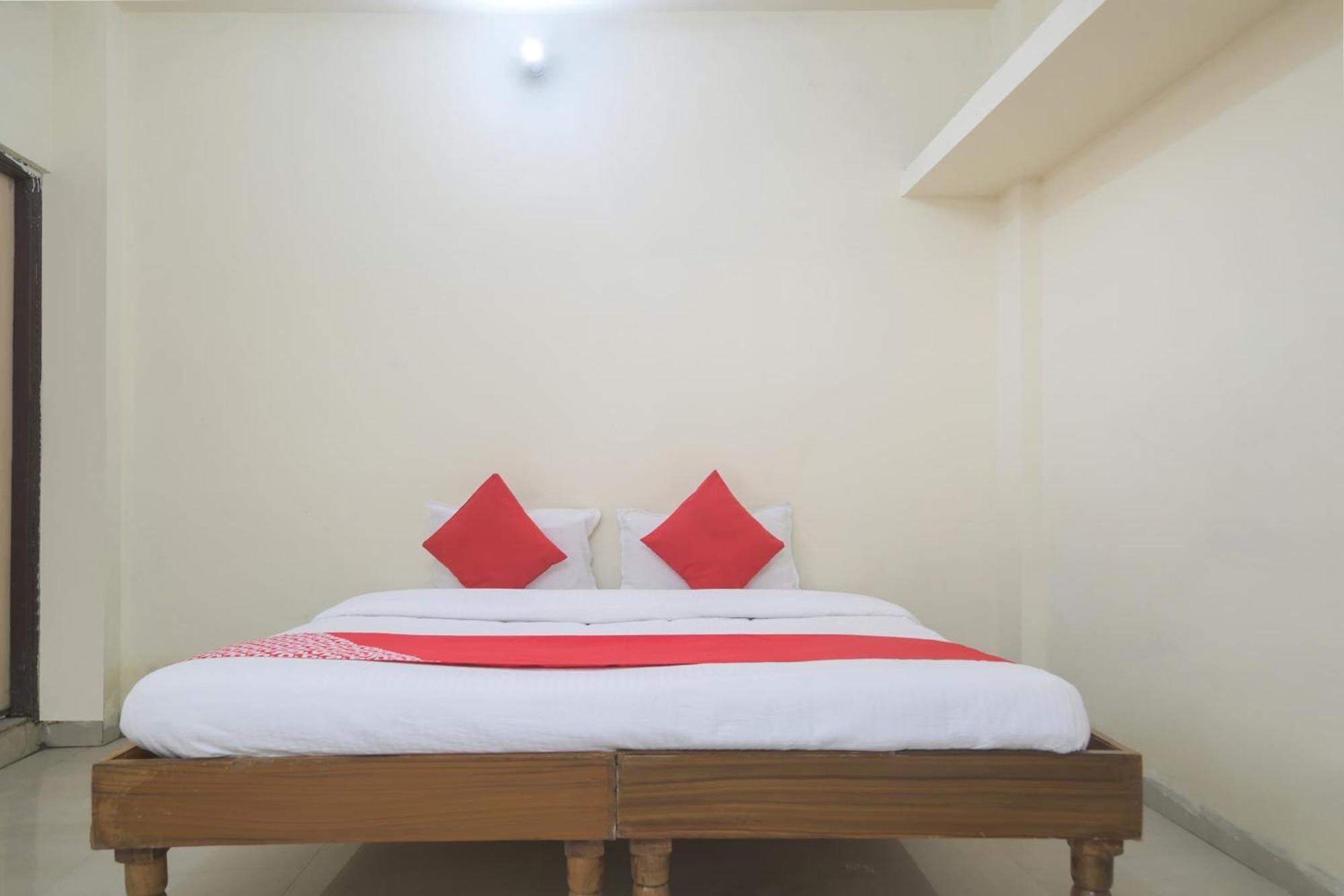 Hotel O Maa Palace 3*