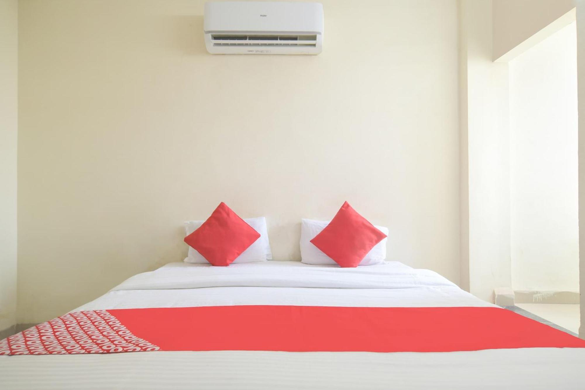 Hotel O Maa Palace Indore