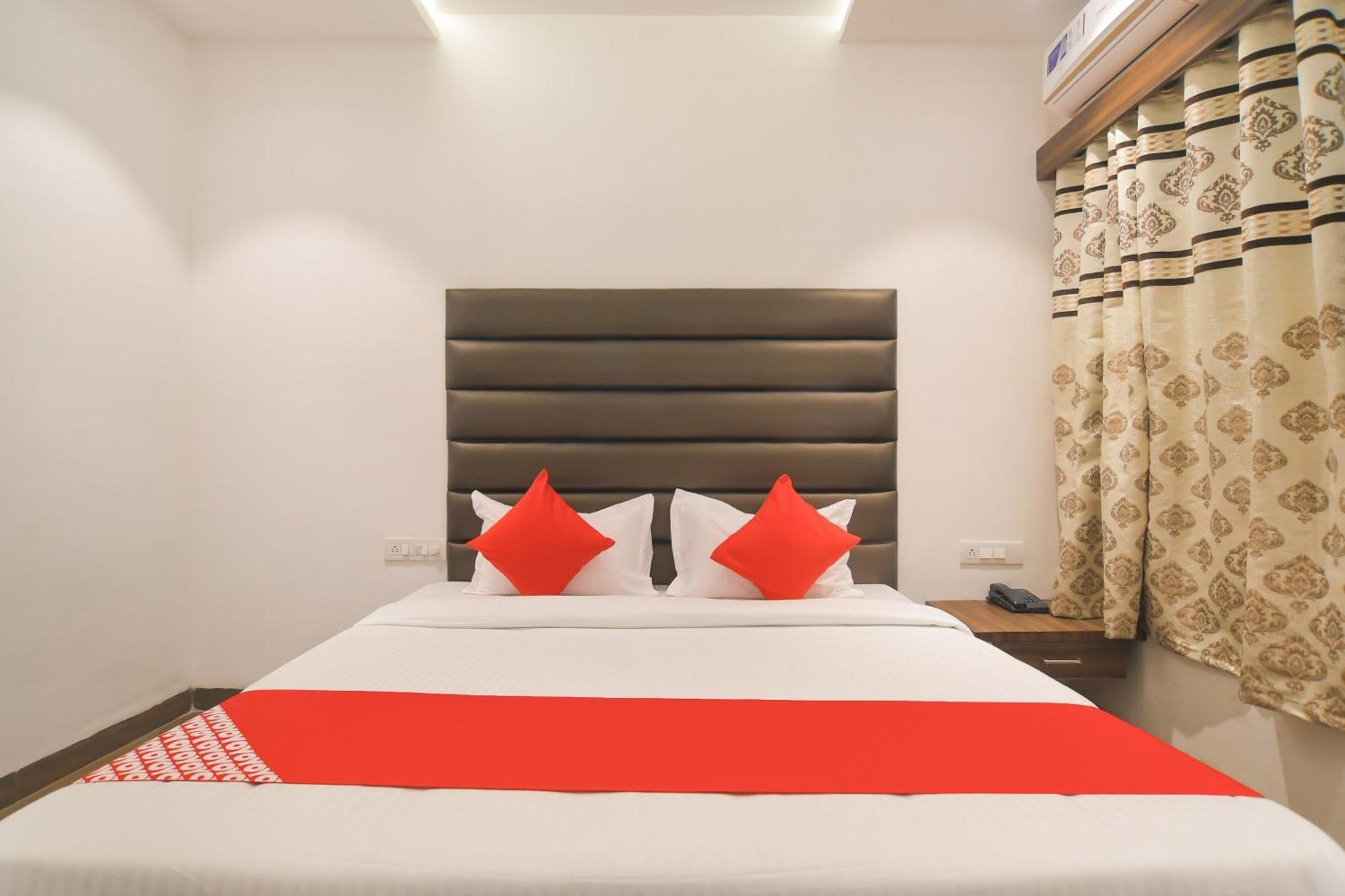 O Rudraksh Hotel
