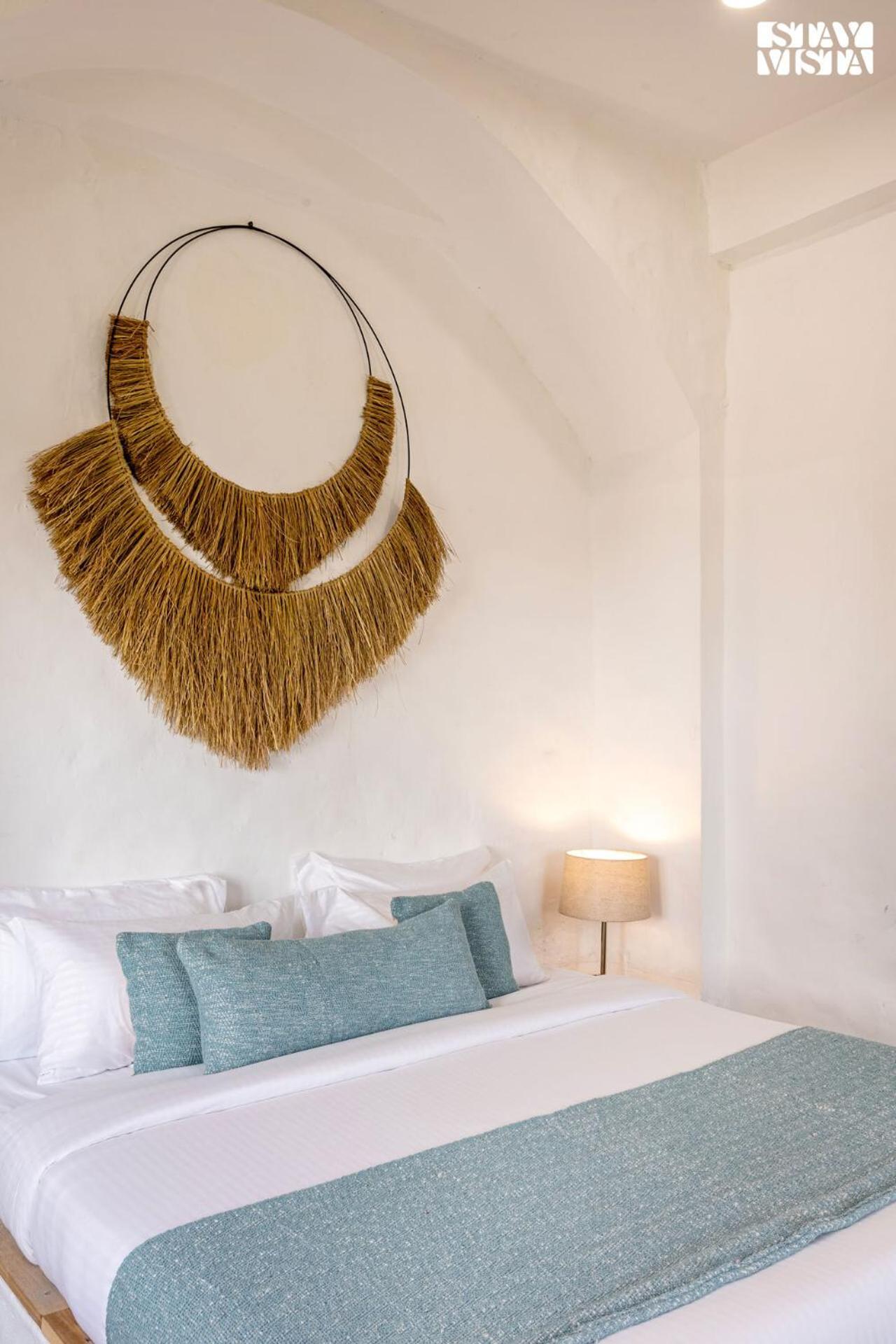 Stayvista At Lotus By The With Pool, Bbq & Lawn Villa
