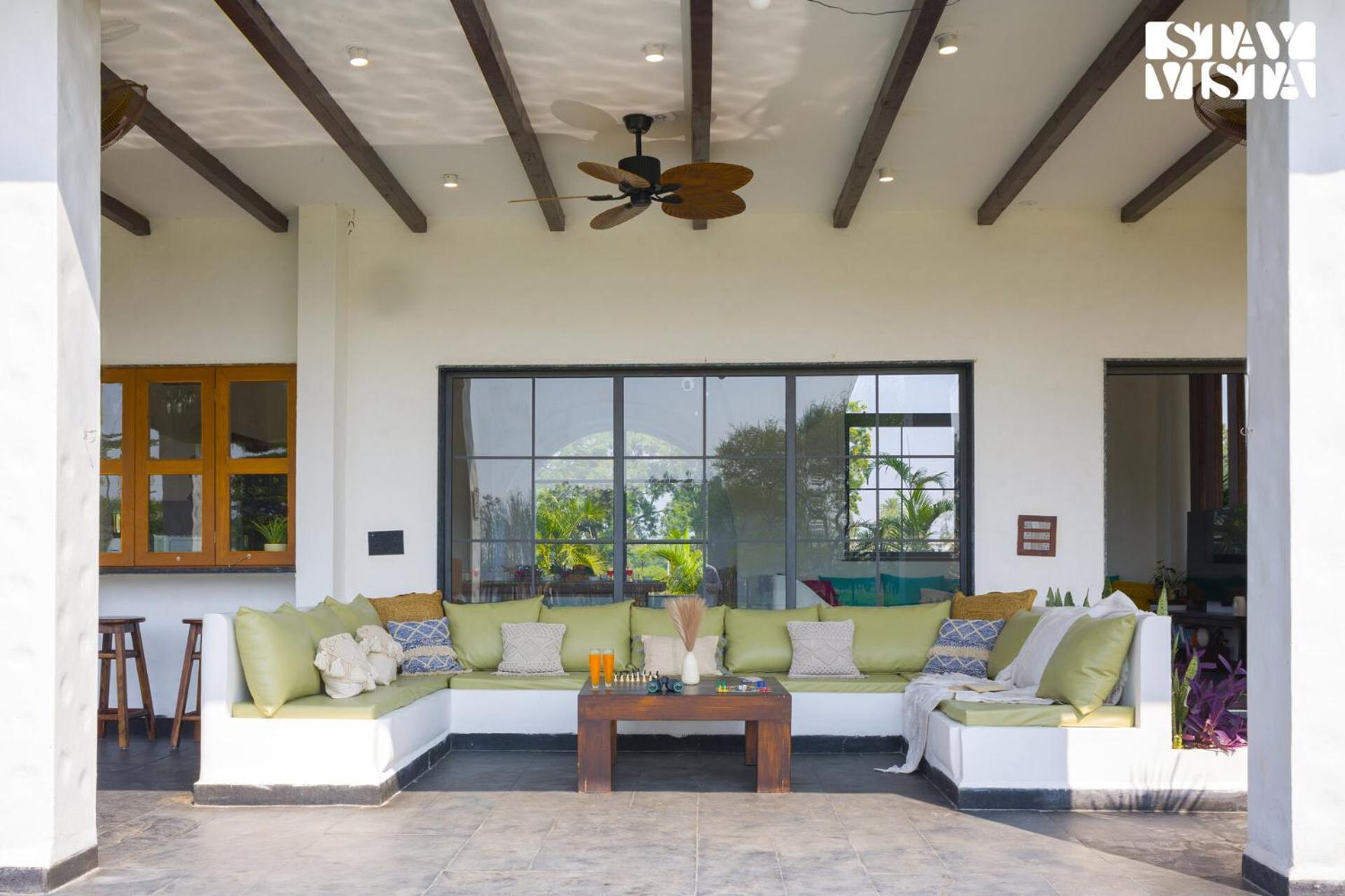 Stayvista At Lotus By The With Pool, Bbq & Lawn * Indore