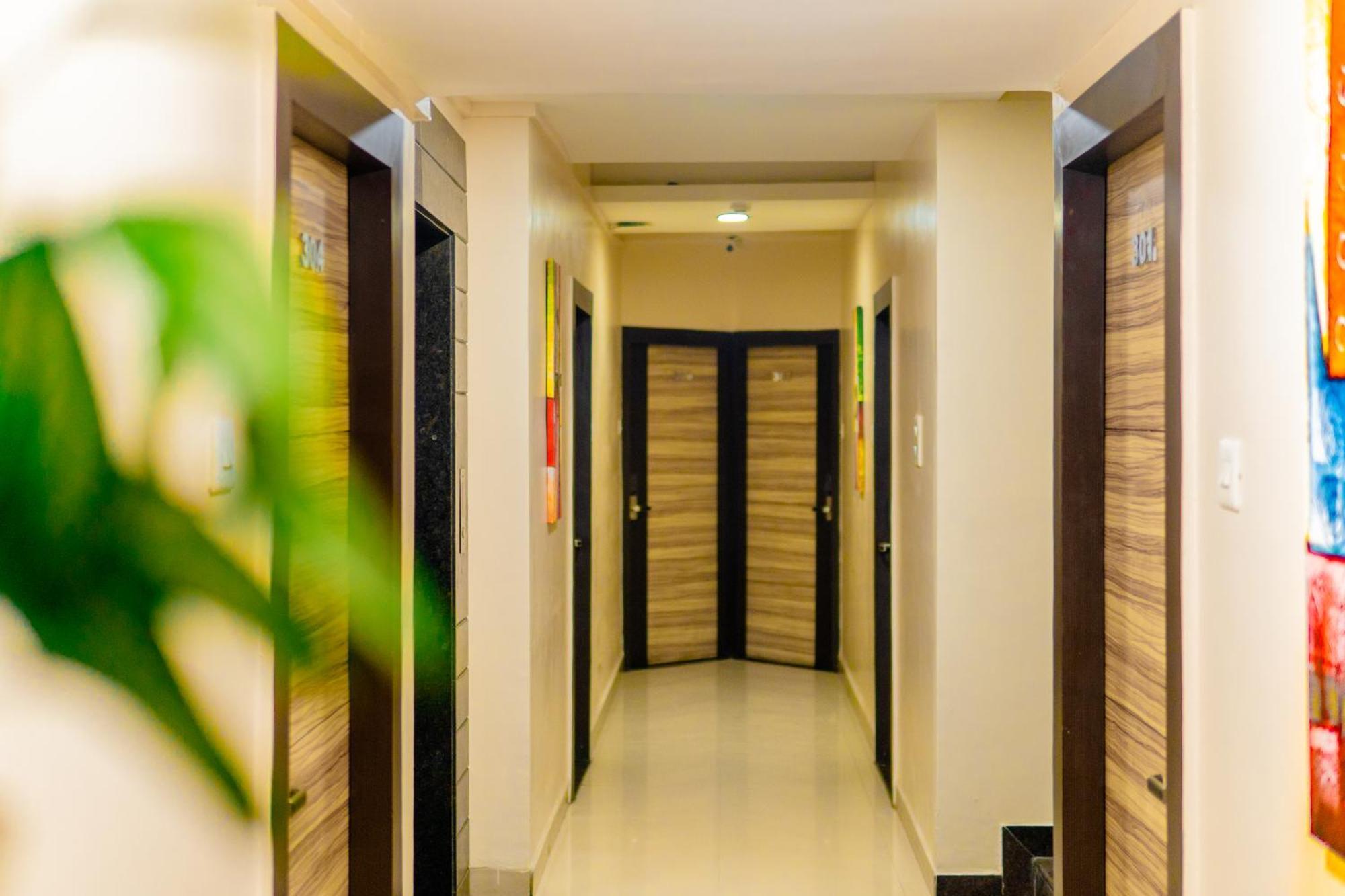 Hotel Golden Treat 3*