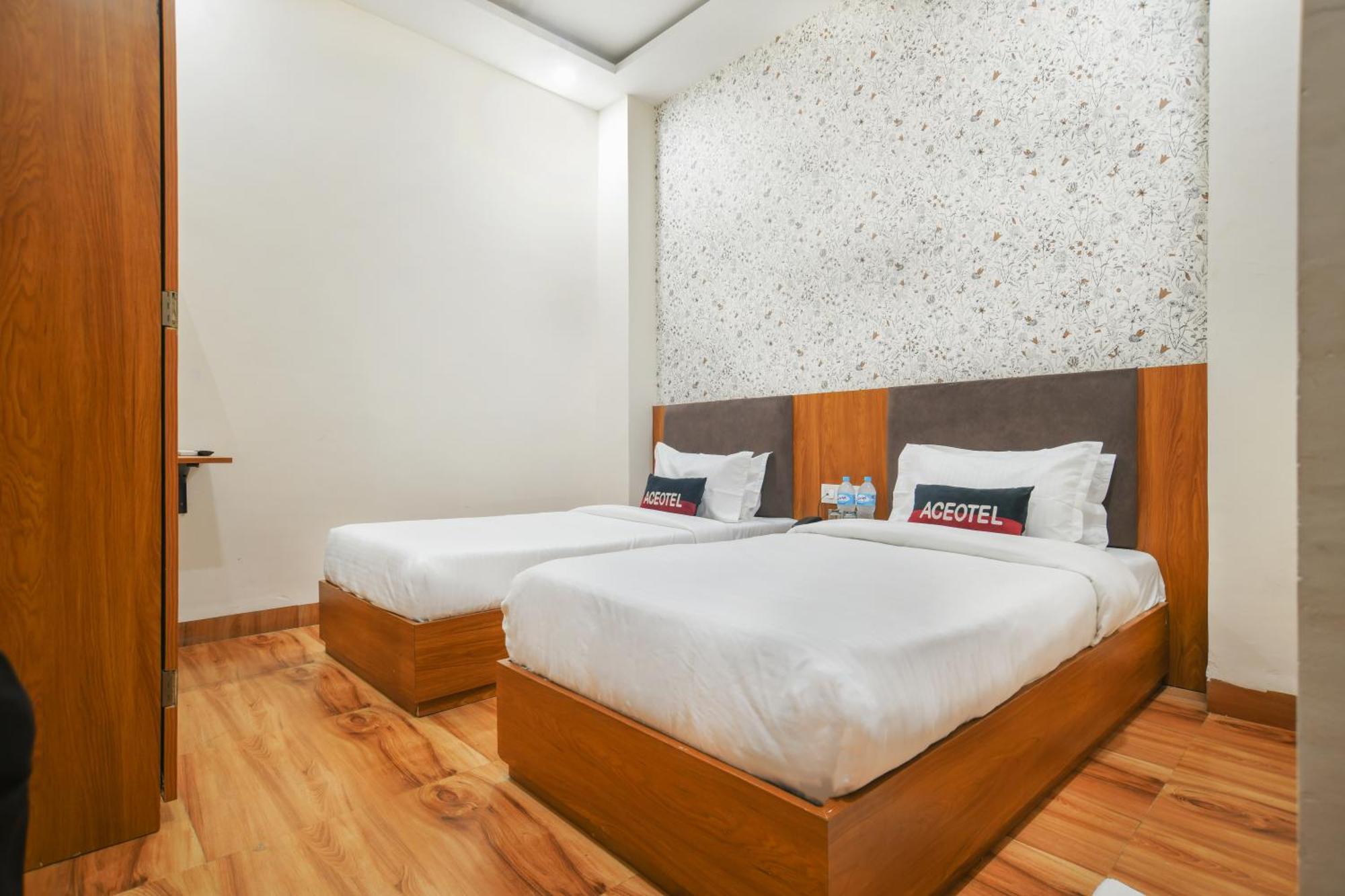 Hotel Aceotel Inn, Vijay Nagar Indore