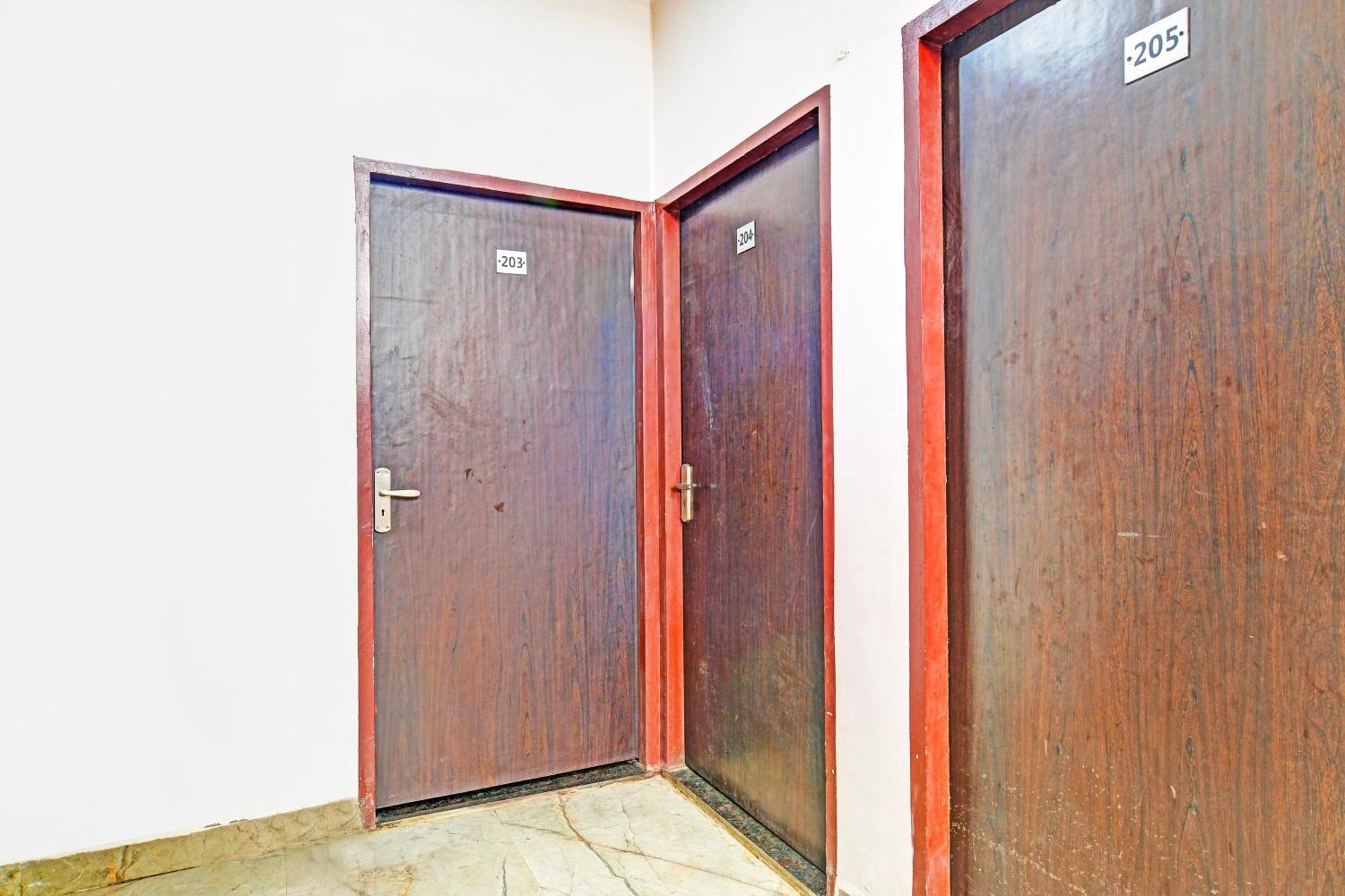 O Paradise Hotel Indore