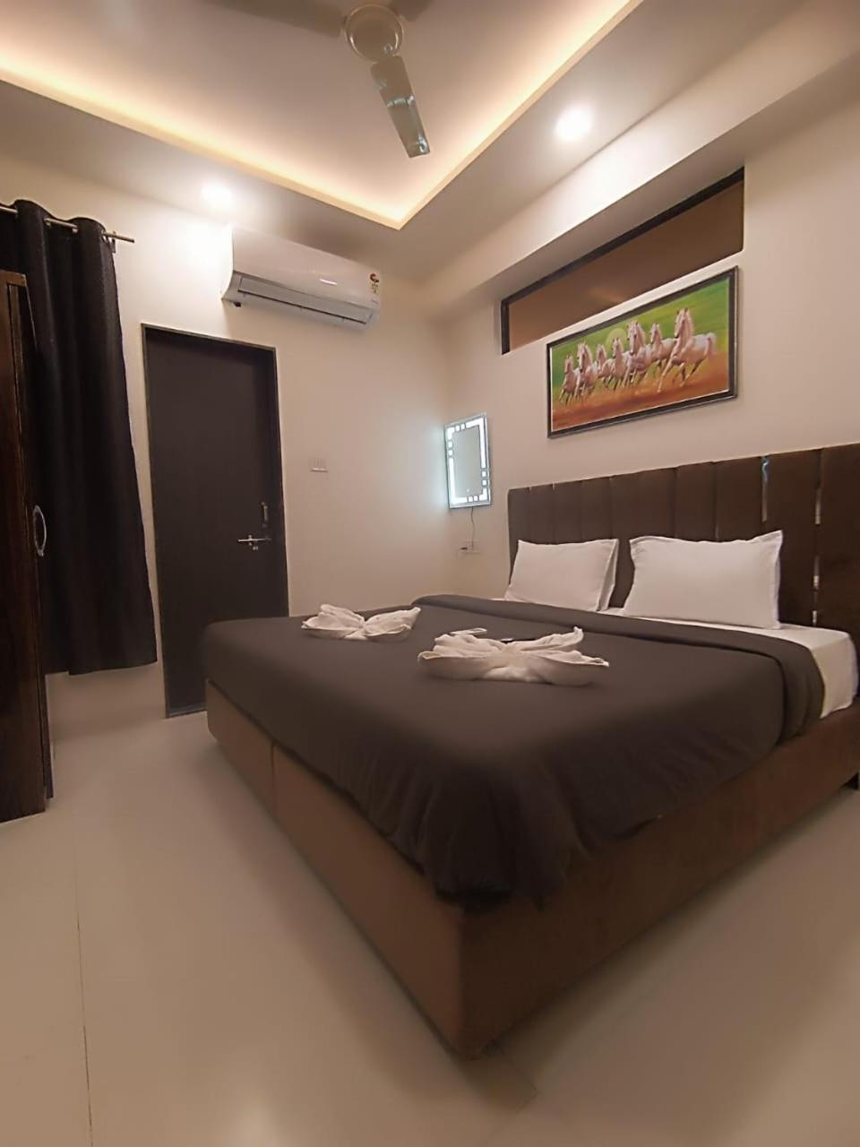 Kiwi Vijaynagar Scheme 78 3*