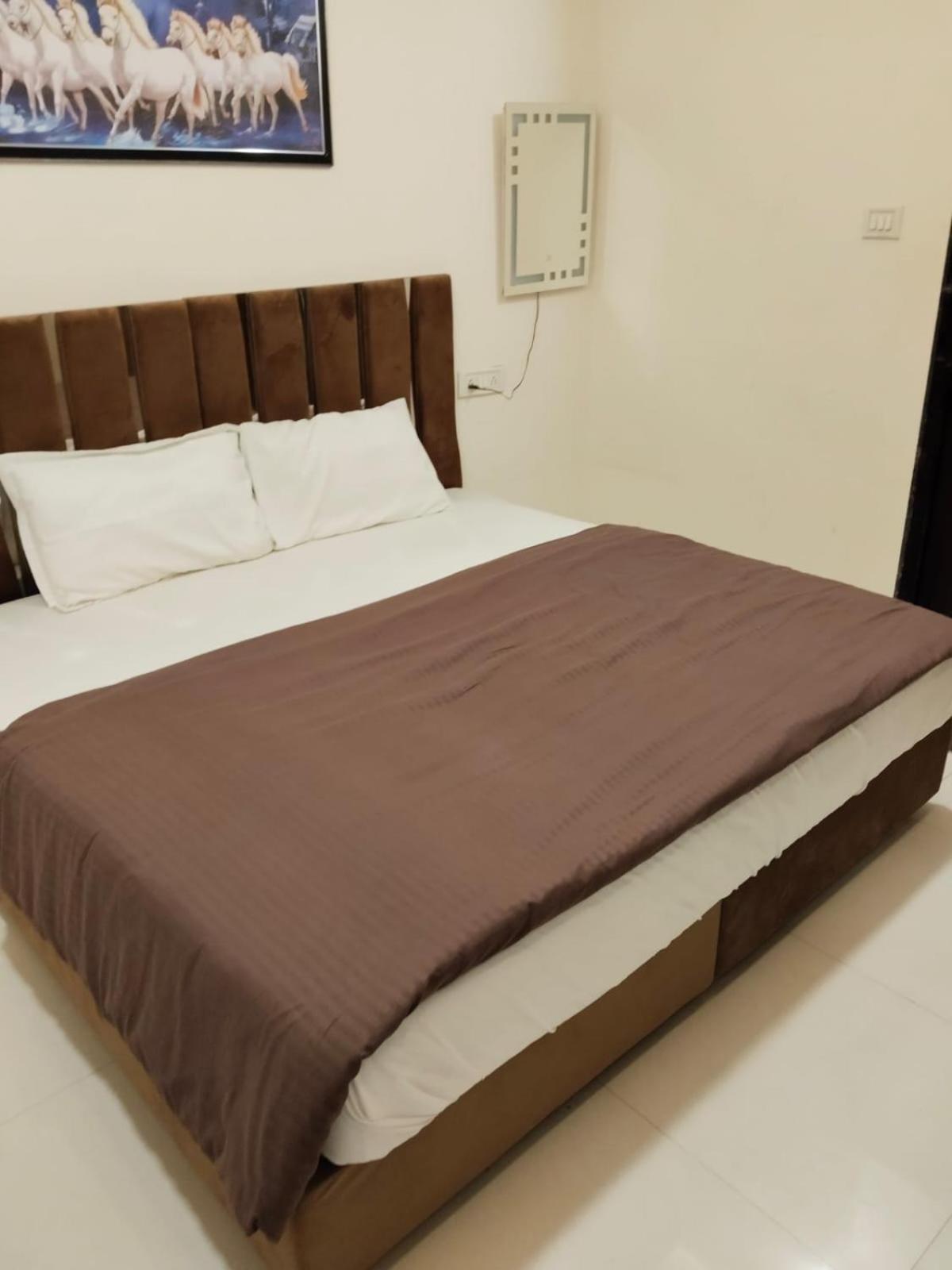 Kiwi Vijaynagar Scheme 78 Indore